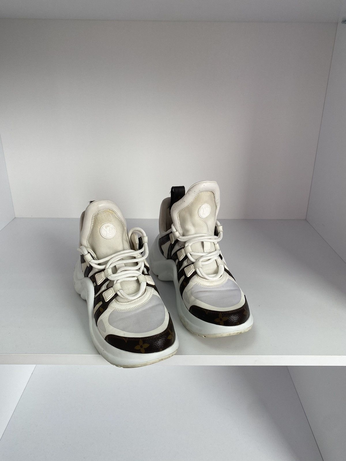 Louis Vuitton × Vintage Vintage Louis Vuitton Women’s Sneakers Size US 8 / IT 38 - 2 Thumbnail