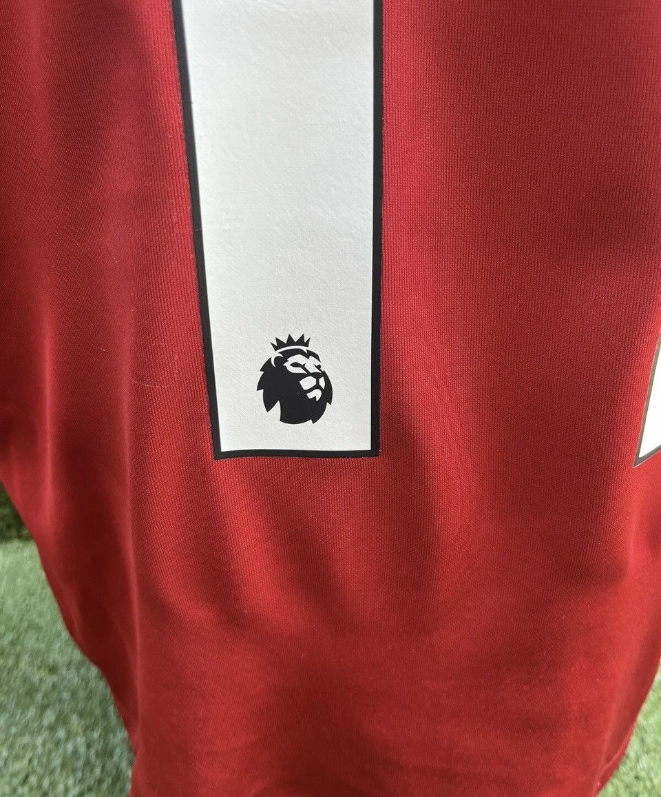 Nike Liverpool jersey salah Size US S / EU 44-46 / 1 - 3 Thumbnail