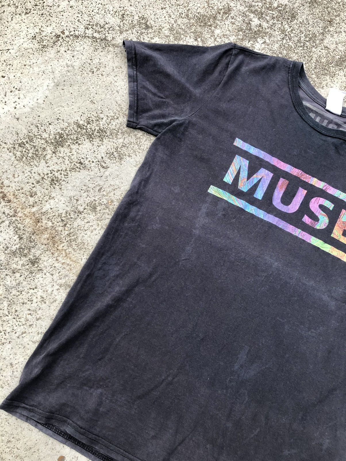 Band Tees MUSE AUSTRALIA TOUR 2013 SUNFADED TEE Size US M / EU 48-50 / 2 - 5 Thumbnail
