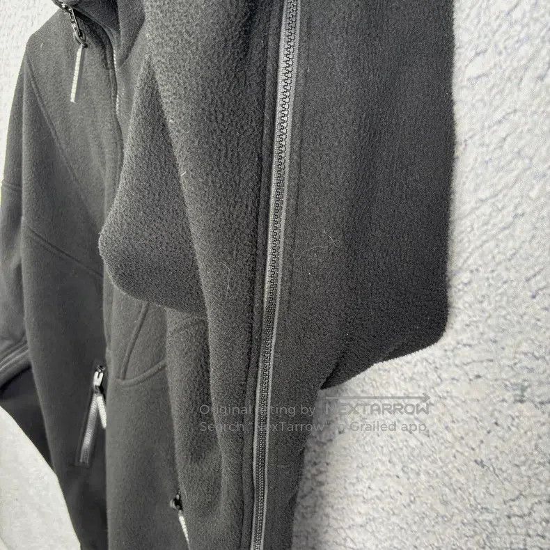 Balenciaga Balenciaga Black Half-Zip Fleece Fleece Sweatshirt Jacket Size US S / EU 44-46 / 1 - 9 Thumbnail