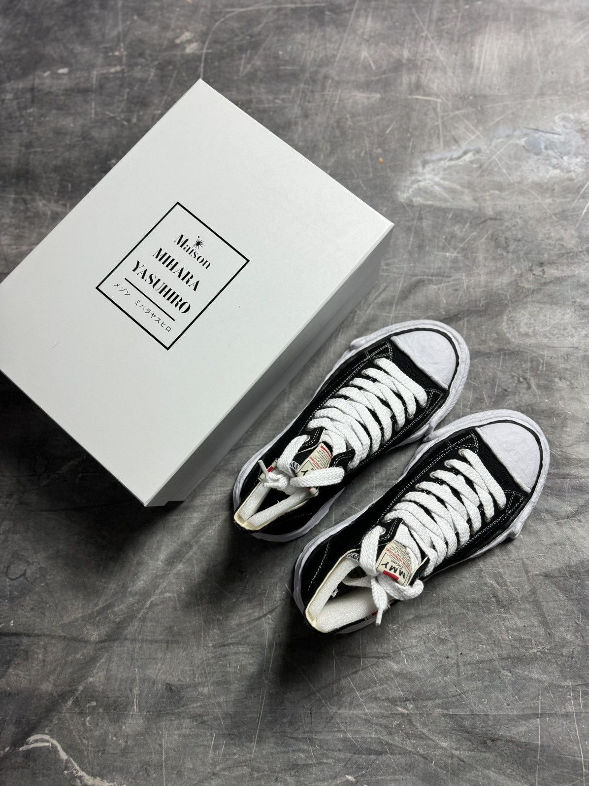 Japanese Brand × Maison MIHARA YASUHIRO Maison Mihara Yasuhiro OG Sole High Top Black Size US 9 / EU 42 - 2 Thumbnail