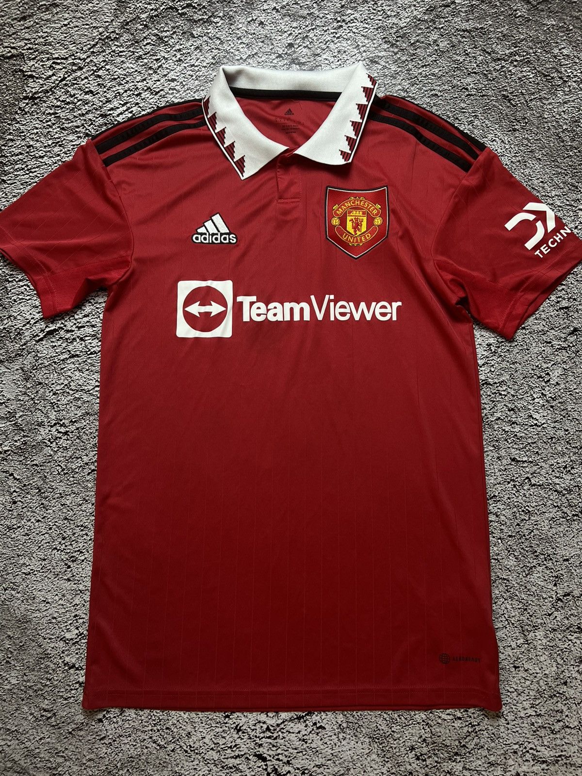 Adidas 2022-2023 Manchester united adidas jersey Size US S / EU 44-46 / 1 - 2 Thumbnail