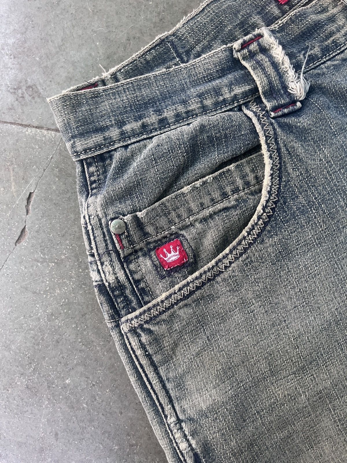 JNCO Vintage Y2K JNCO Spikes Skull Jorts Size US 34 / EU 50 - 5 Thumbnail