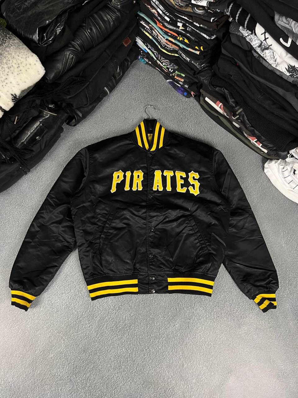 Vintage Starter Pirates MLB Bomber Jacket