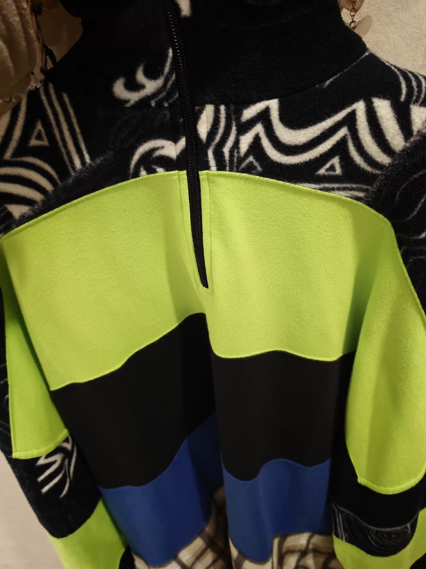 Balenciaga Balenciaga Colorblock Oversize Hoodie XS 19 Size US XS / EU 42 / 0 - 3 Thumbnail