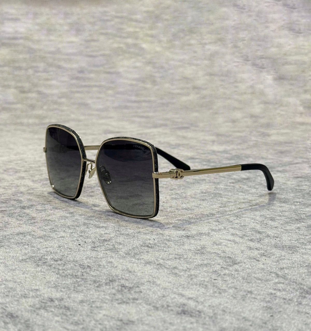Chanel Chanel 0CH4288Q C395S8 Size ONE SIZE - 1 Thumbnail