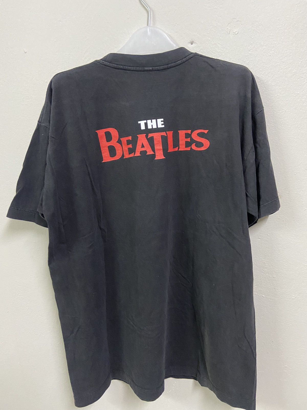 Band Tees × Vintage Distressed Sun Faded The Beatles Tshirt Size US L / EU 52-54 / 3 - 7 Thumbnail
