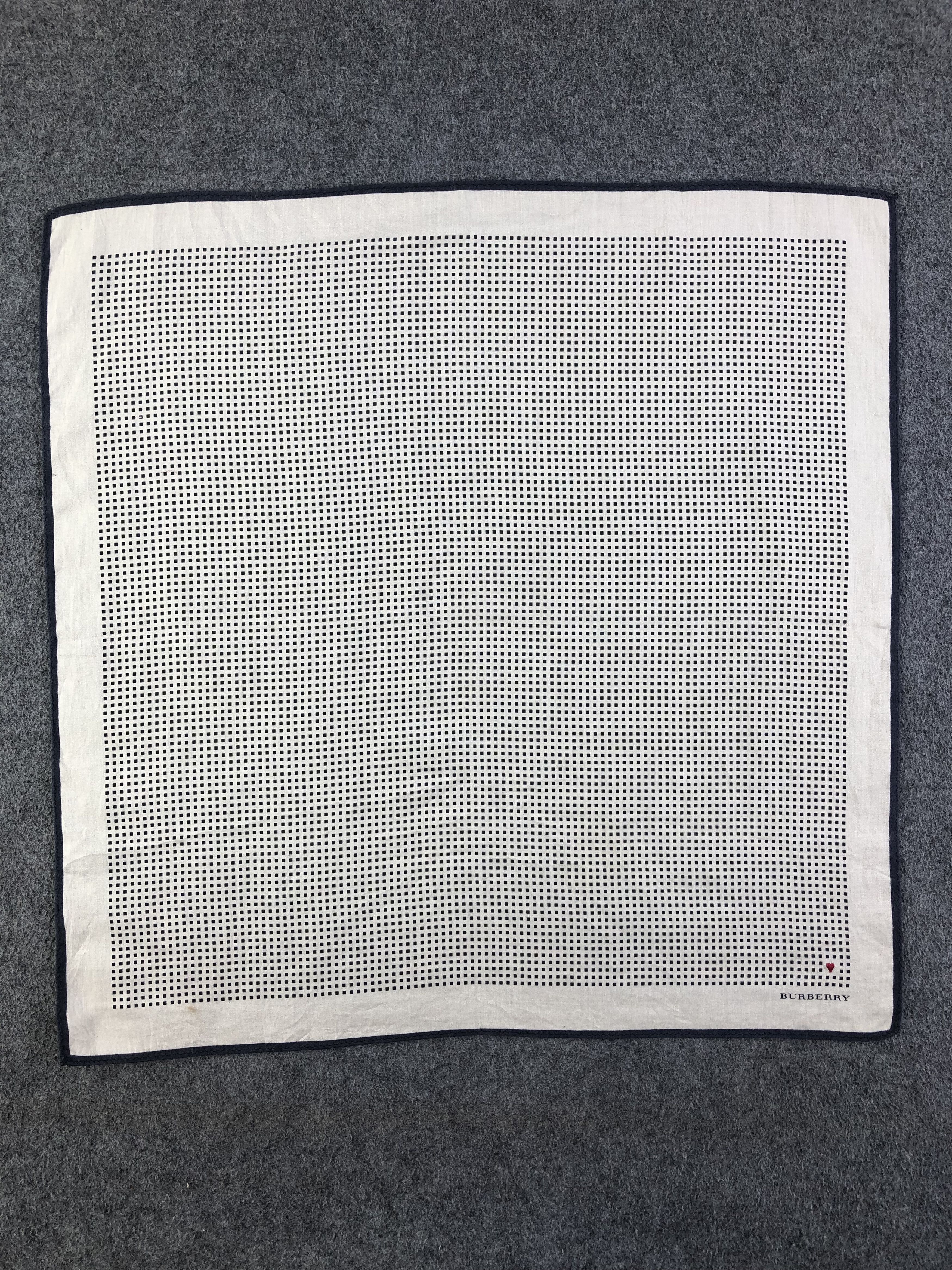 Burberry Burberry Handkerchief / Bandana / Neckerchief Size ONE SIZE - 3 Thumbnail