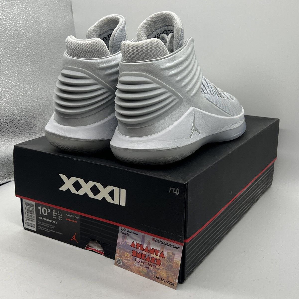 Air Jordan 32 pure platinum