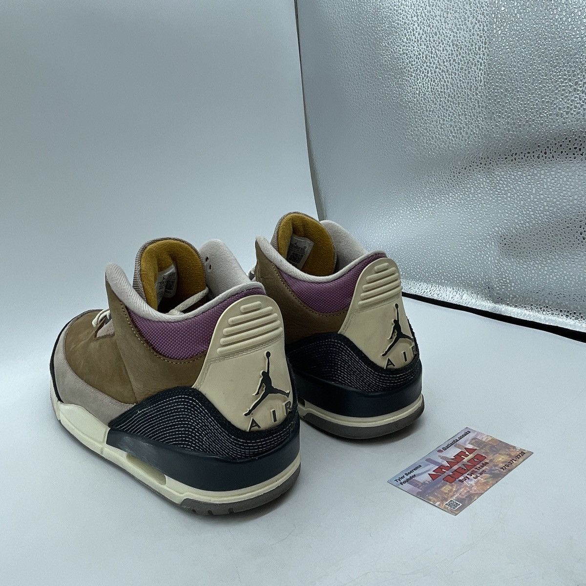 Jordan Brand Air Jordan 3 winterized Size US 11 / EU 44 - 4 Thumbnail