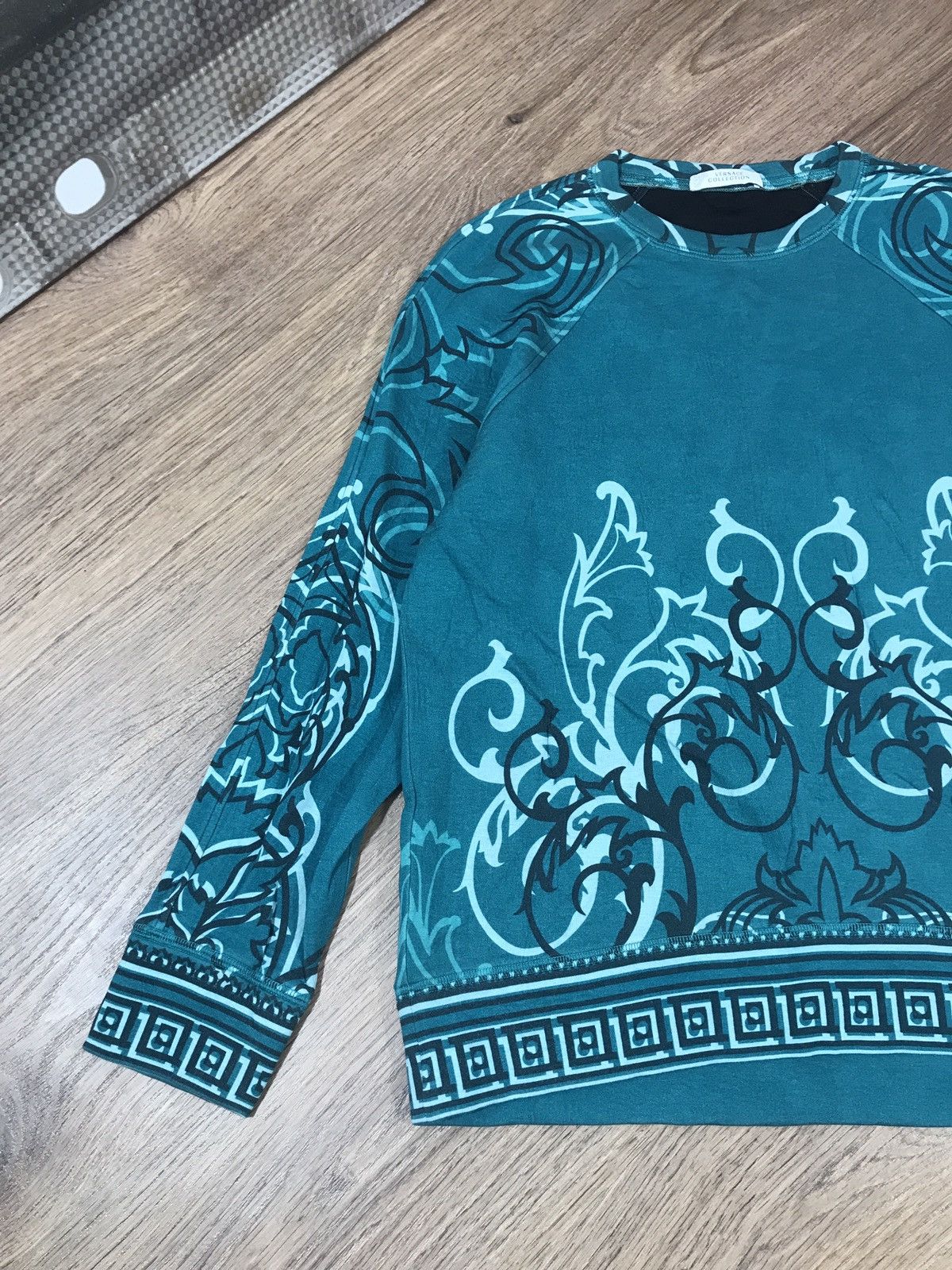Versace × Versace Jeans Couture × Vintage Gianni Versece Vintage Sweatshirt Size M Size M / US 6-8 / IT 42-44 - 2 Thumbnail