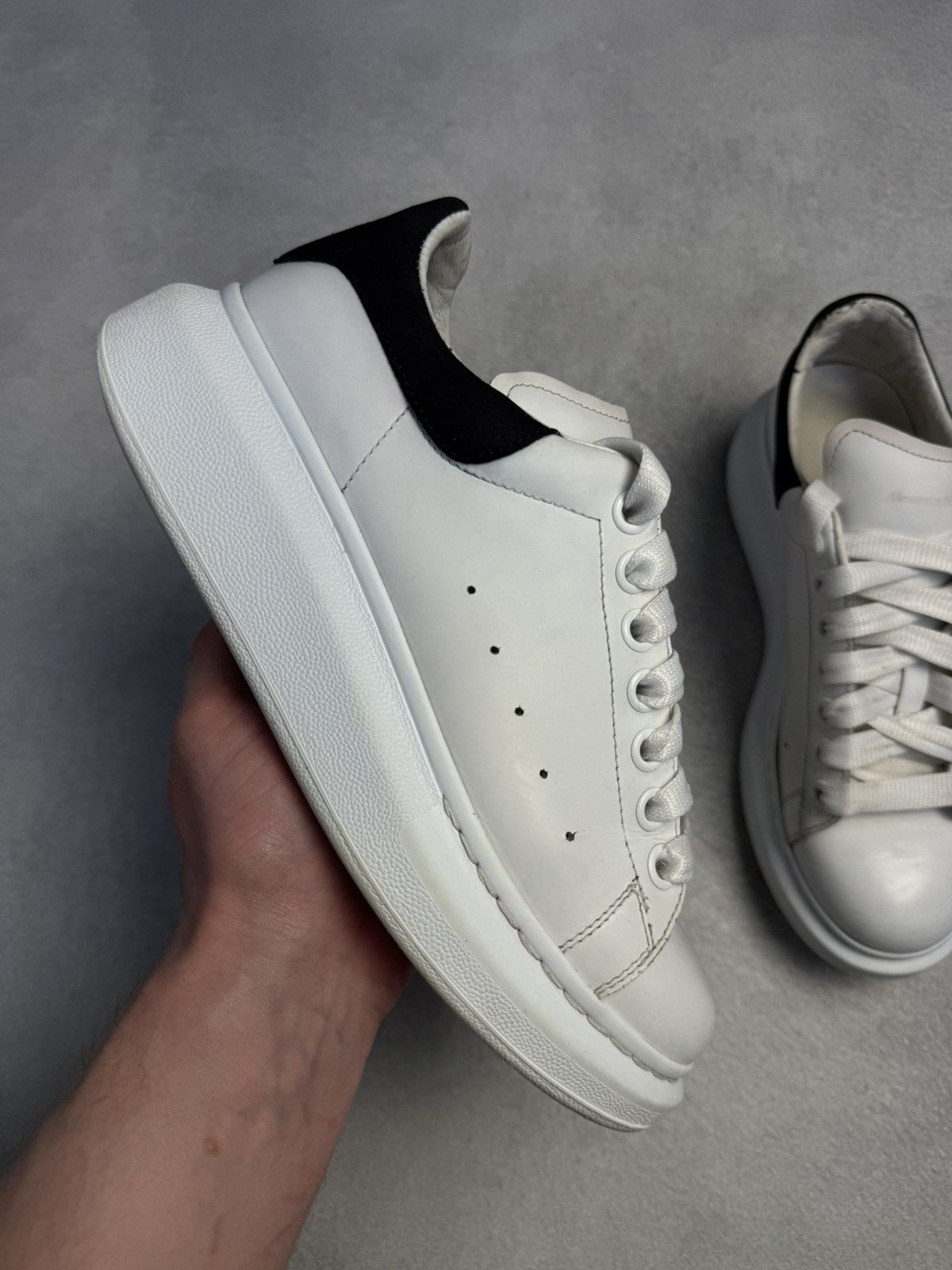 Alexander McQueen Alexander McQueen Oversized Leather Sneakers White/Black Size US 7.5 / IT 37.5 - 6 Thumbnail