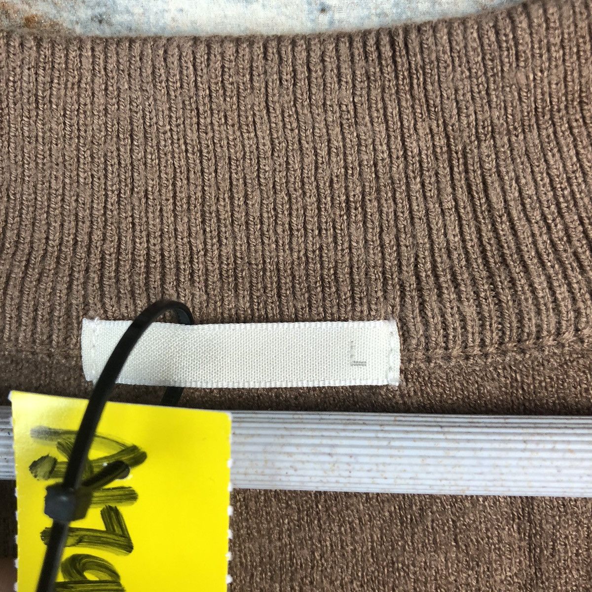 GU × Homespun Knitwear GU Brown vintage Knitwear #A1794 Size US L / EU 52-54 / 3 - 9 Thumbnail