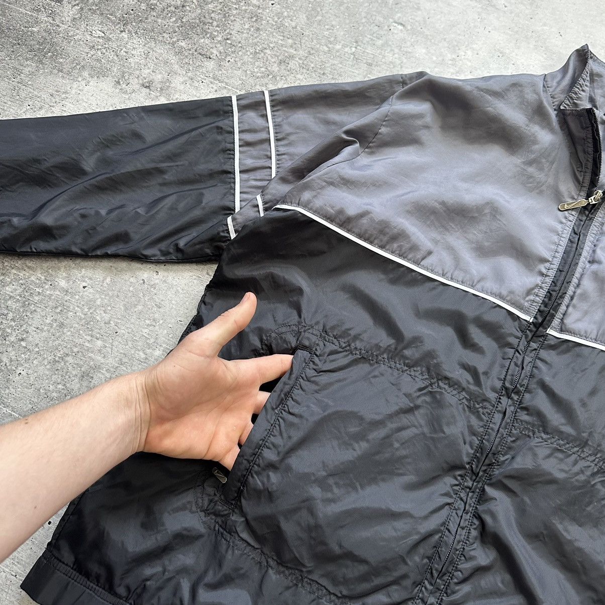 Other Vintage Nike Retro Track Jacket Black Gray Men’s Size L Size US L / EU 52-54 / 3 - 8 Thumbnail