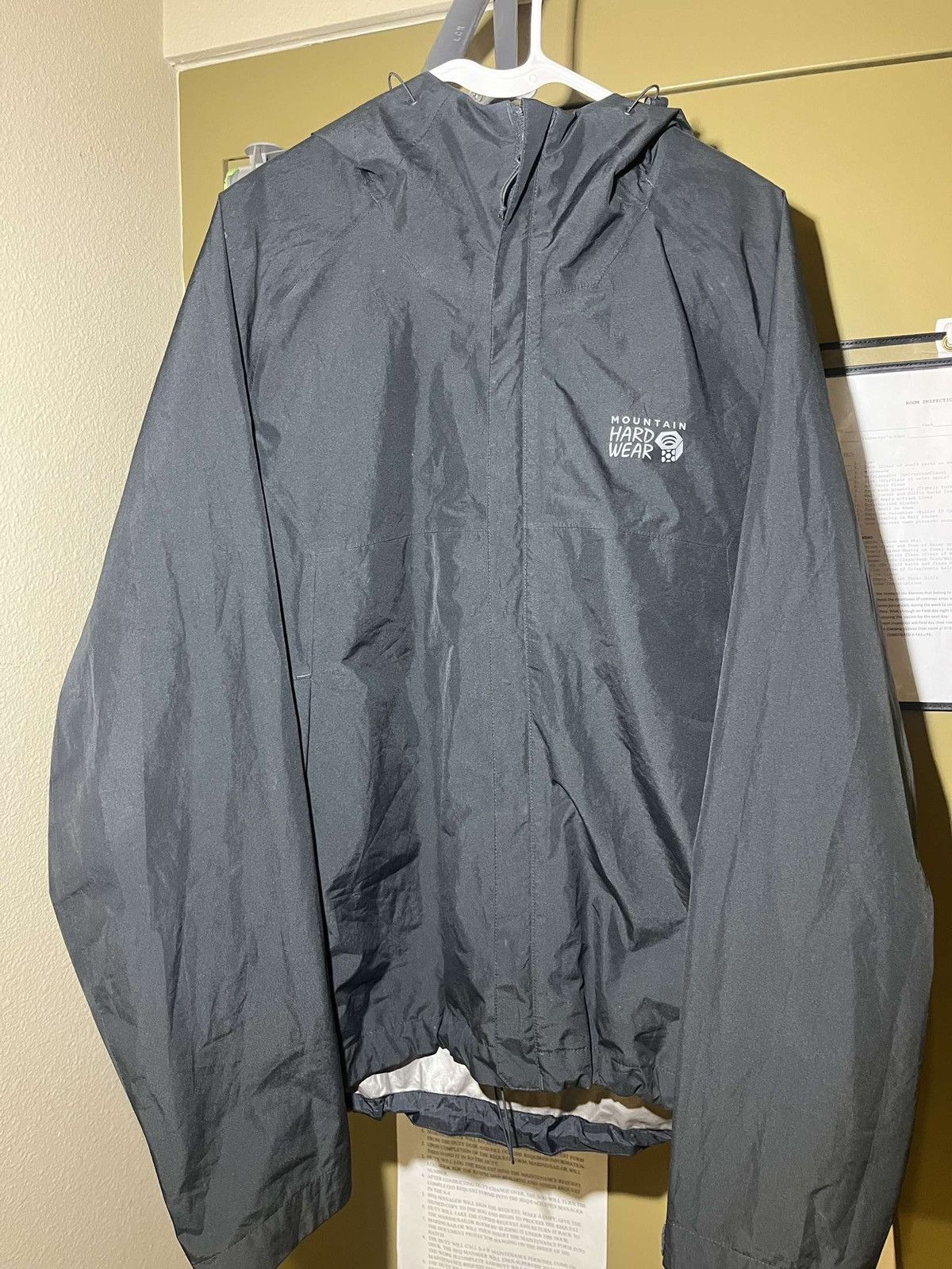 Mountain Hardwear Men’s Mountain Hardwear x GORE-TEX Paclite jacket Size US M / EU 48-50 / 2 - 1 Thumbnail