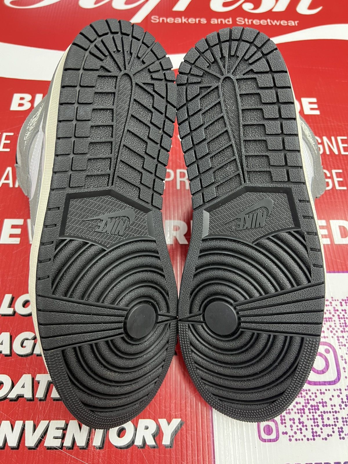 Jordan Brand Air Jordan 1 Washed Black Size 10.5 Size US 10.5 / EU 43-44 - 6 Thumbnail