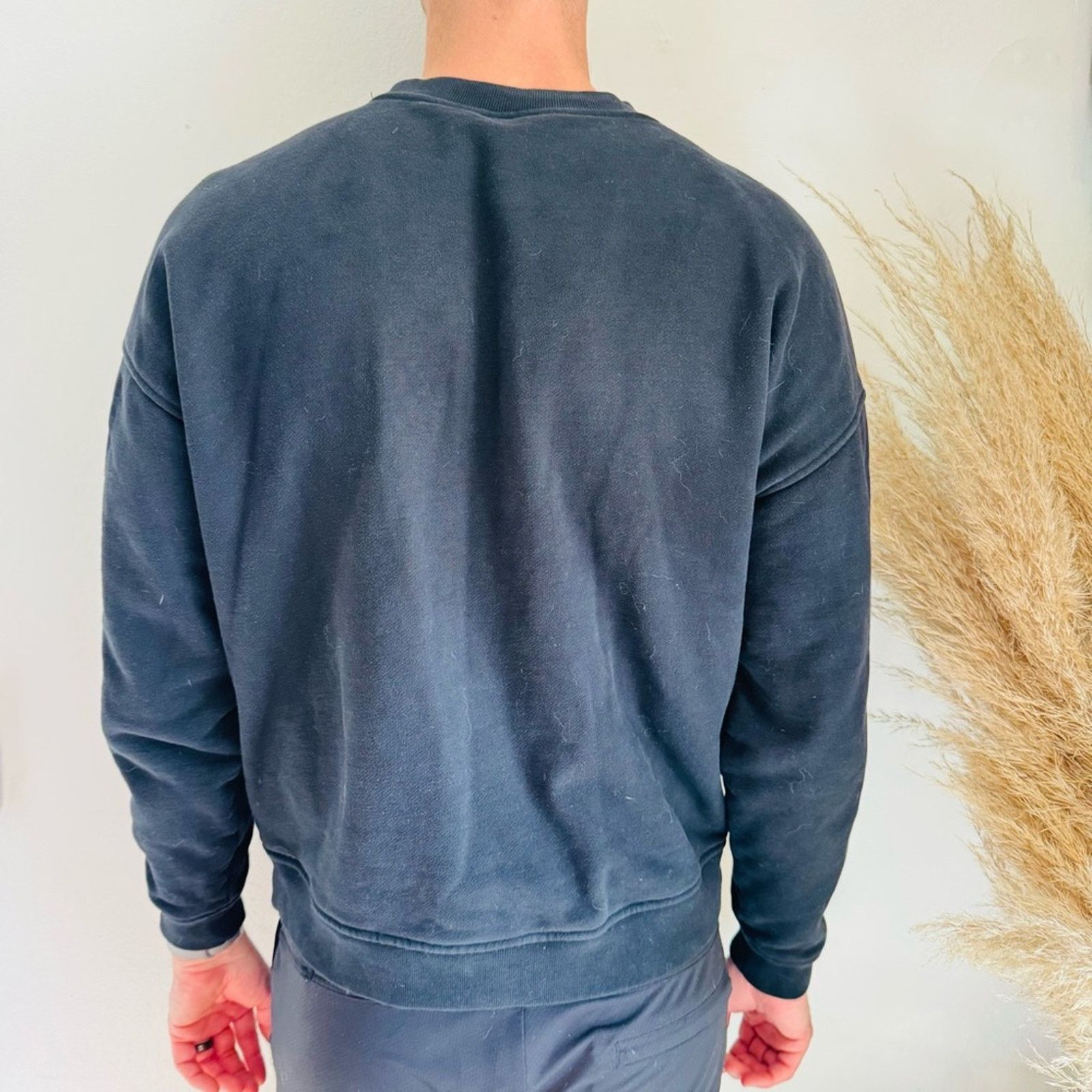 Alo Yoga ALO YOGA Black Logo Chill Crew Neck Pullover $128 Sweatshirt Size US S / EU 44-46 / 1 - 9 Thumbnail