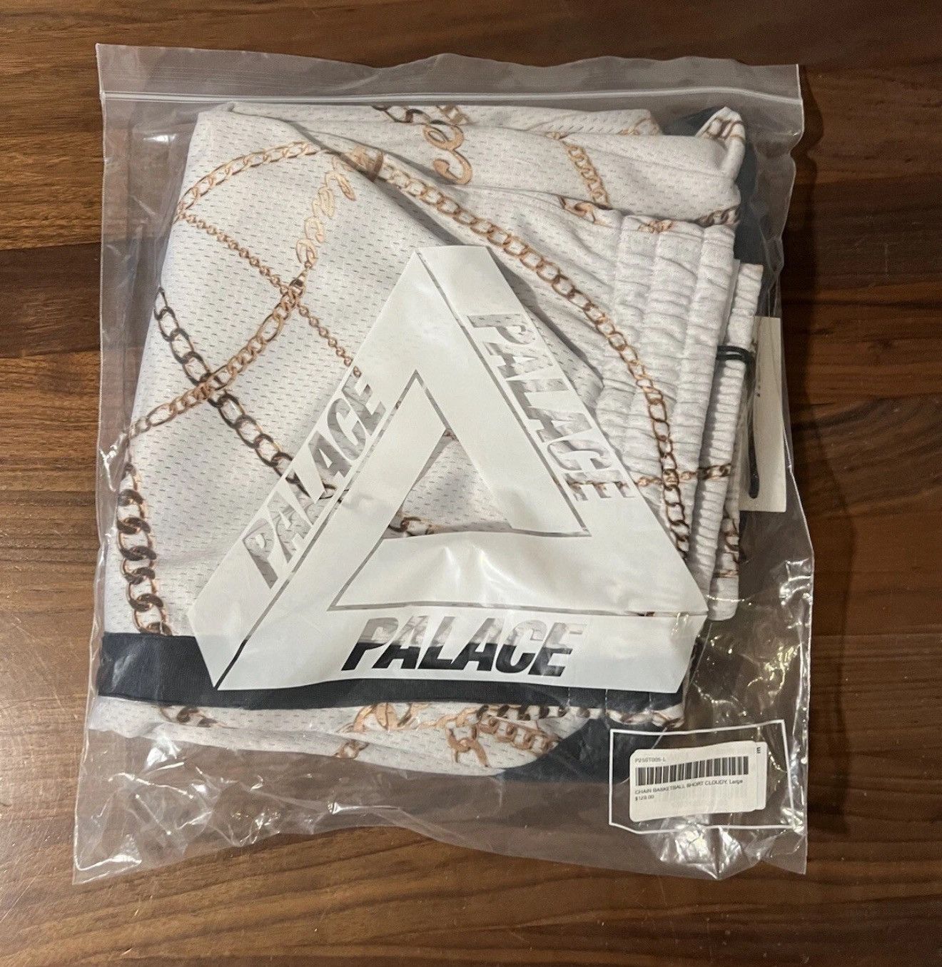 PALACE CHAIN BASKETBALL SHORT CLOUDY MESH SHORTS SIZE LARGE