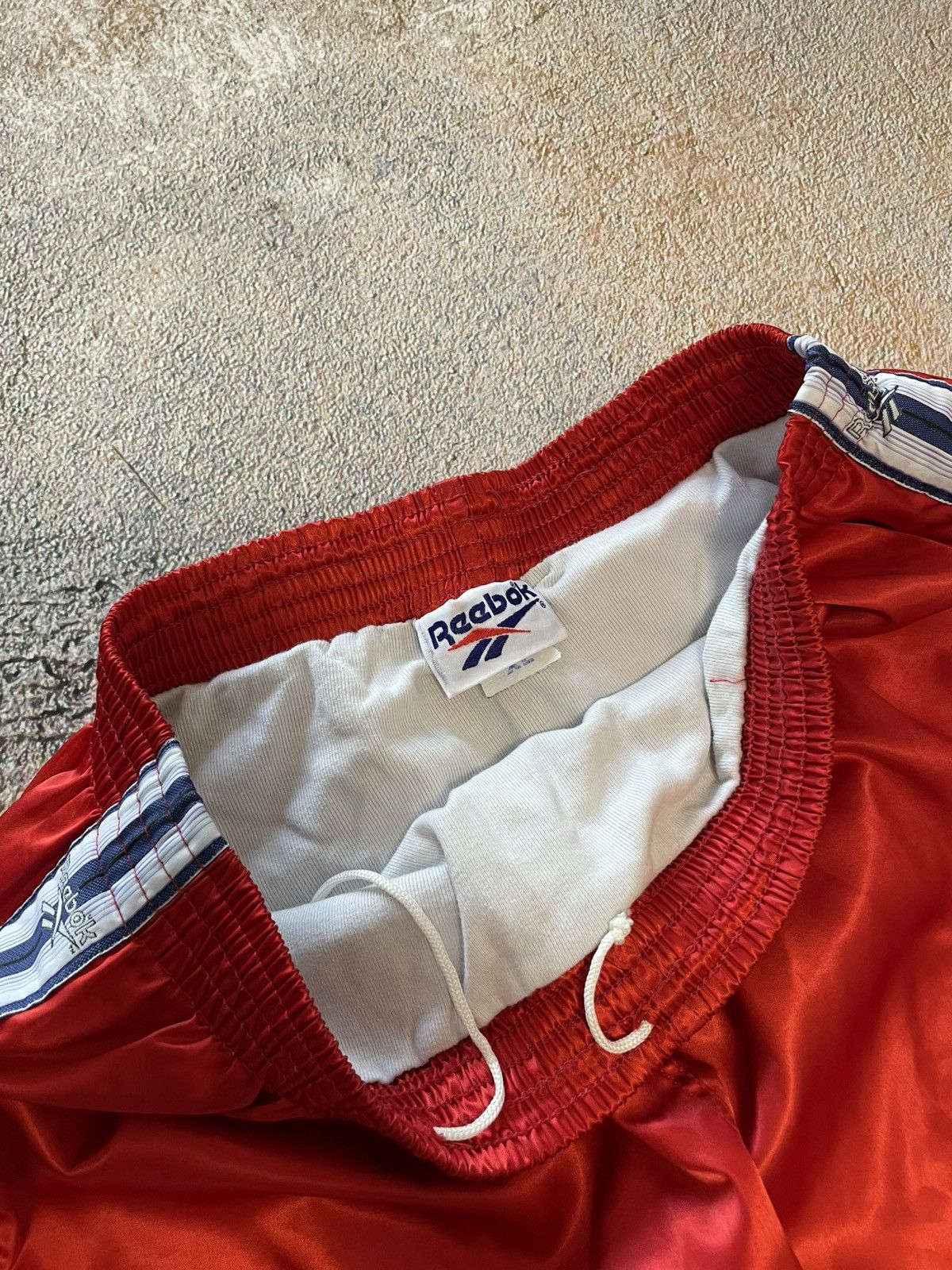 Reebok Vintage 90s Reebok Monogram Nylon Shorts Size US 32 / EU 48 - 4 Thumbnail