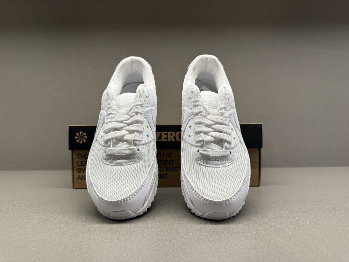 Nike Nike Air Max 90 Triple White 20022 Women’s Size US 9 / IT 39 - 4 Thumbnail