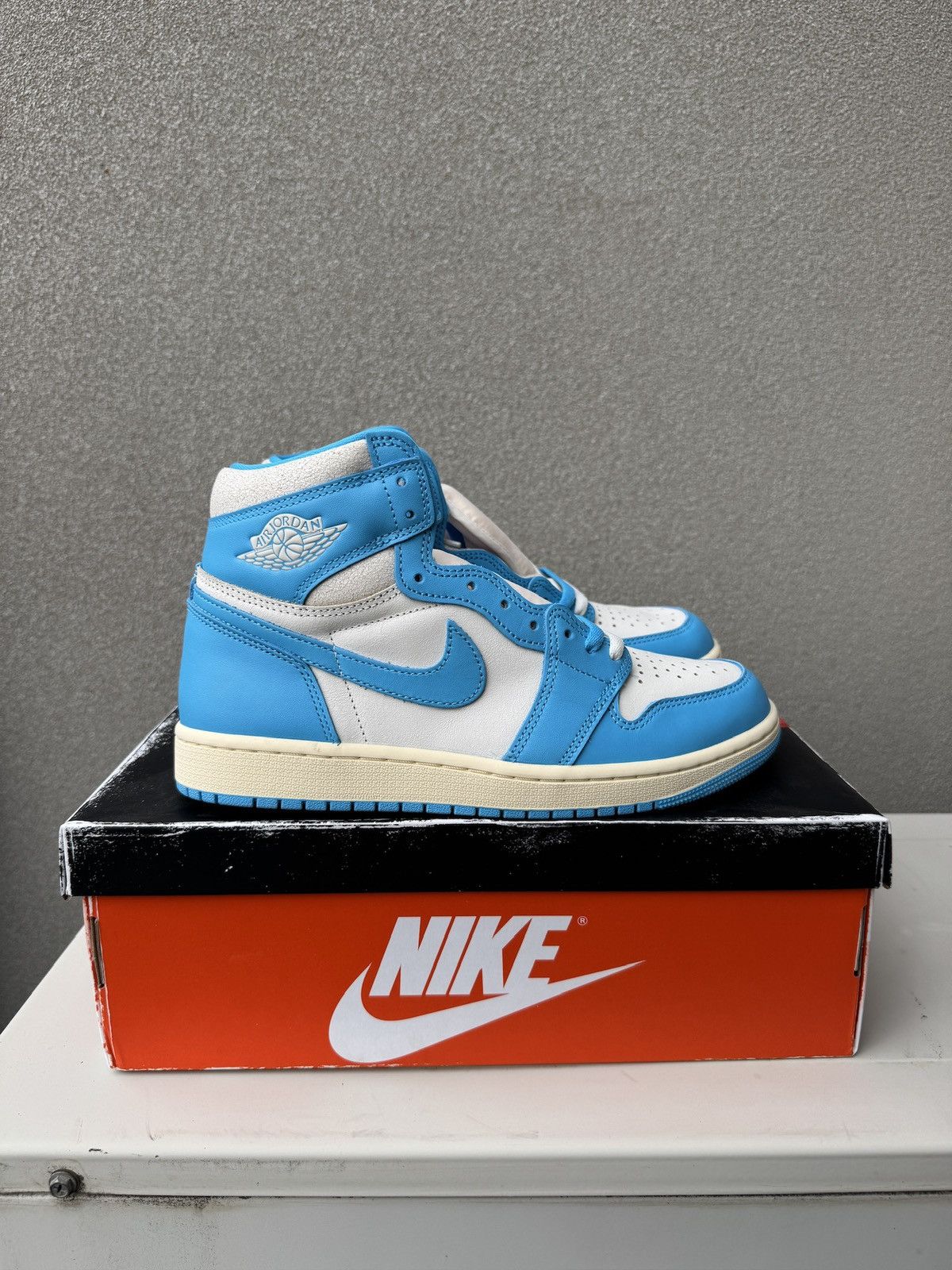 Nike Jordan 1 UNC Blue 2025 Size US 9 / EU 42 - 1 Thumbnail