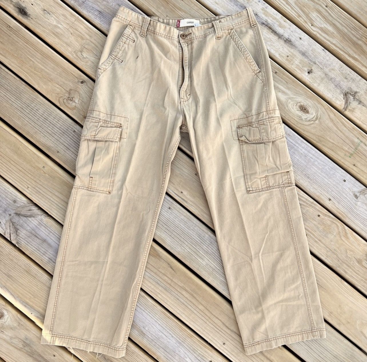 Levi's × Vintage Vintage Y2K Levi’s Baggy Cargo Khaki Pants Size US 38 / EU 54 - 1 Thumbnail