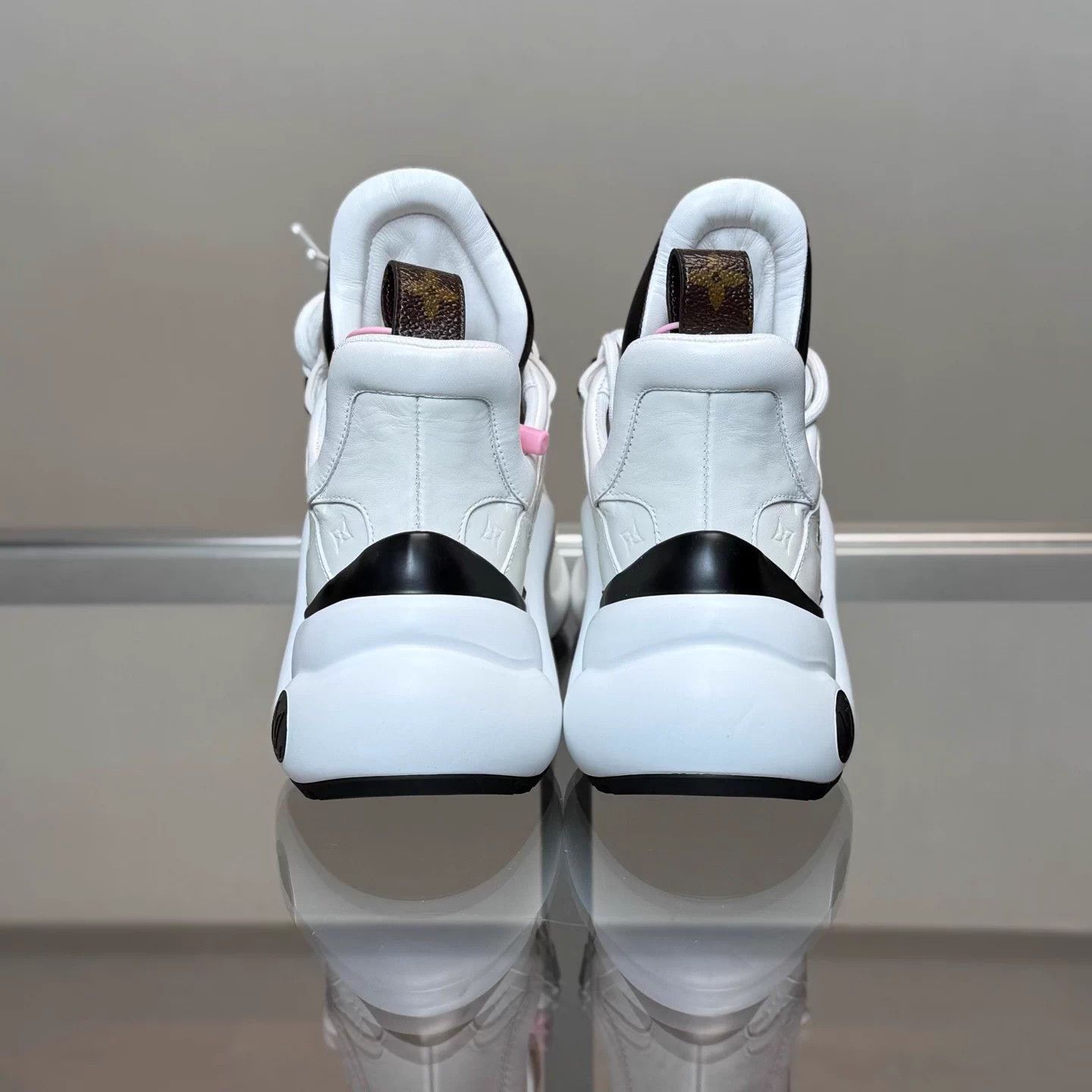 Louis Vuitton LV Archlight 25 Panda Dad Shoe 37 DM1621 Size US 6 / IT 36 - 4 Thumbnail