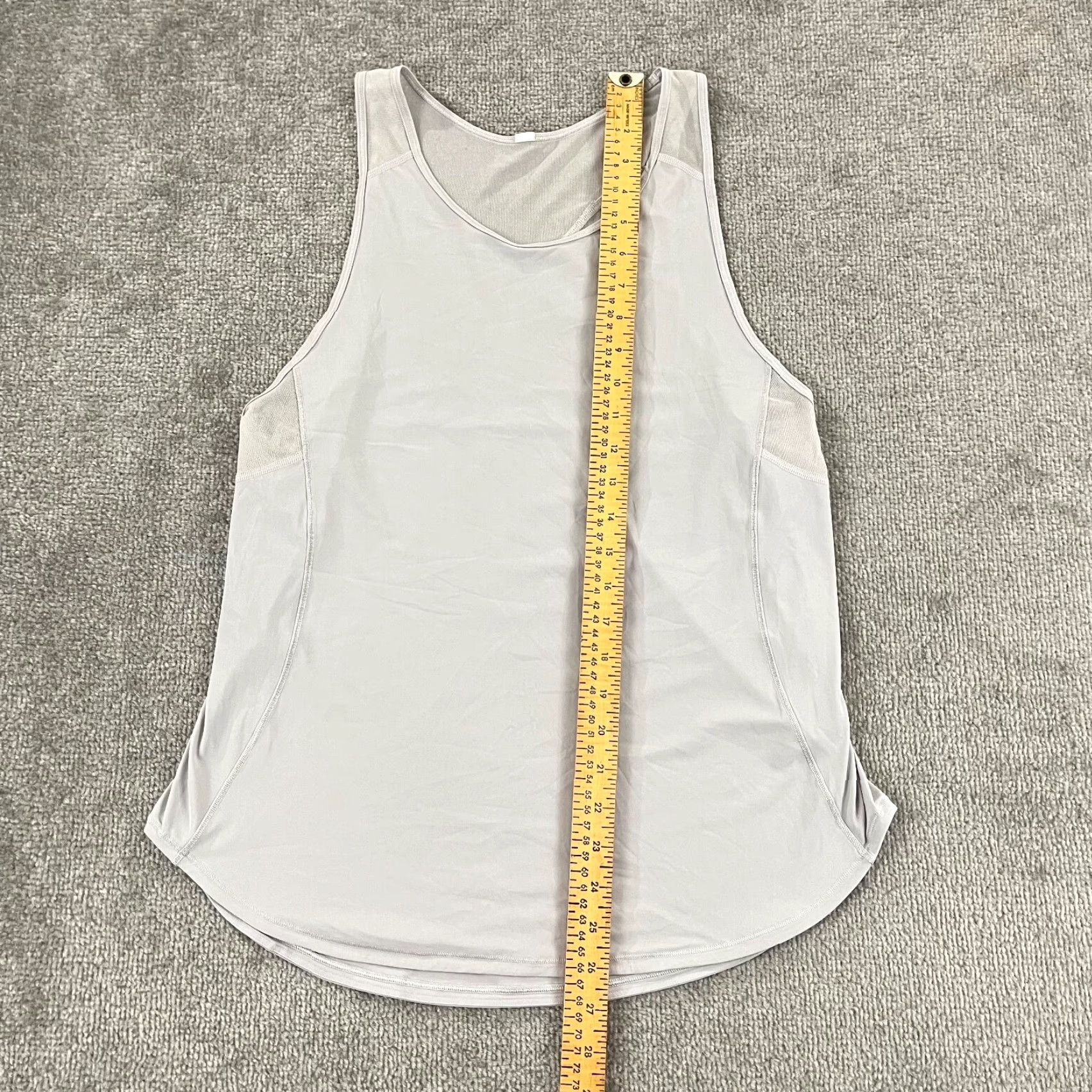 Lululemon LULULEMON Shirt Womens Size 4/6 Gray Sleeveless Tank Top Lightweight Gym Sculpt Crew Neck Regular Size 4/6 Girls? Size S / US 4 / IT 40 - 4 Thumbnail