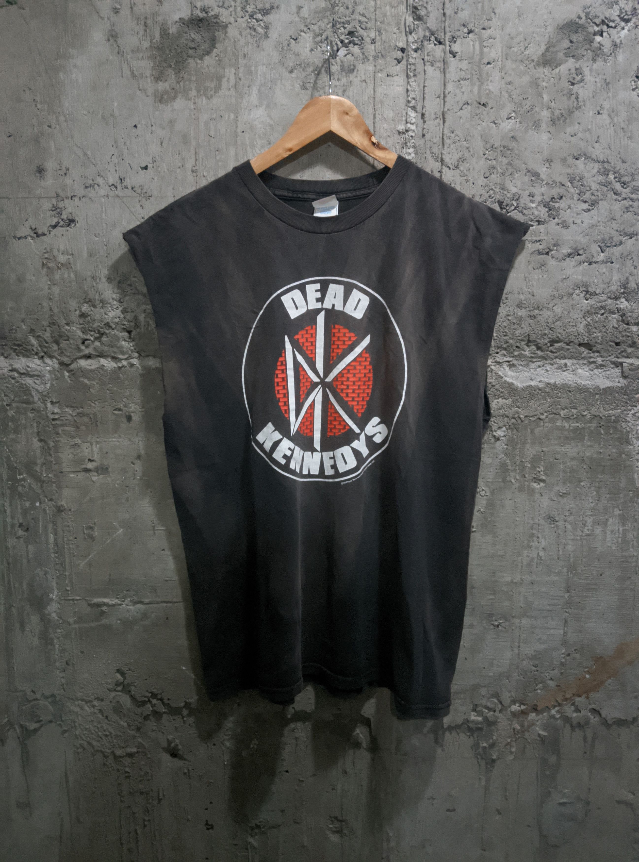 Band Tees Vintage thrashed dead kennedys sun fade punk distressed erd Size US XL / EU 56 / 4 - 1 Thumbnail