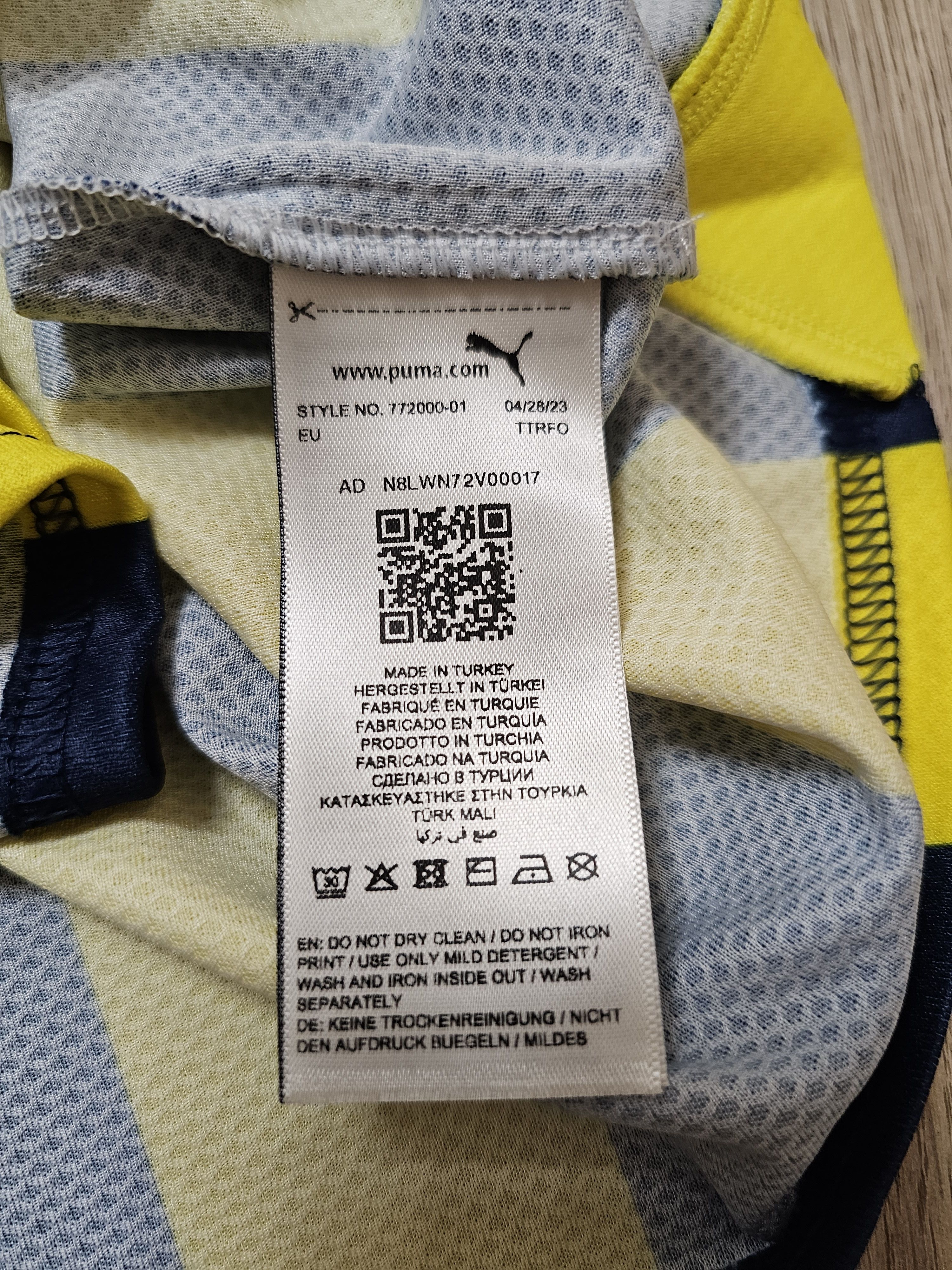 Puma FENERBAHCE 2023 2024 HOME FOOTBALL SHIRT SOCCER JERSEY 3XL Size US XXL / EU 58 / 5 - 10 Thumbnail