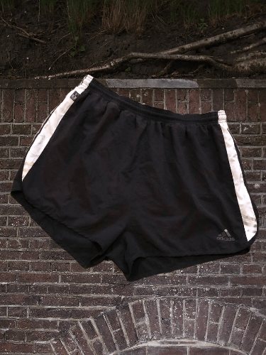 Adidas Adidas Shorts Size 30" / US 8 / IT 44 - 1 Thumbnail