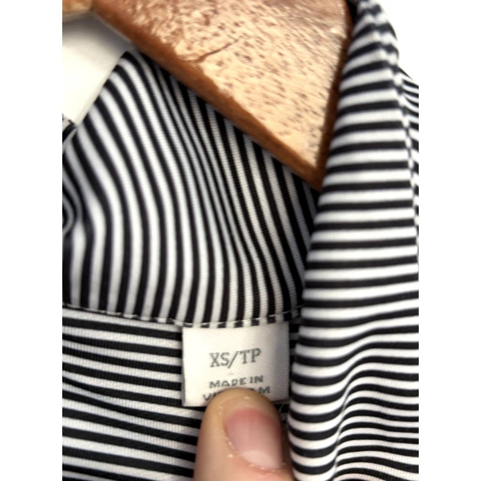 Cutter & Buck Cutter & Buck Womens Black White Striped 1/4 Zip Golf XS Pullover Shirt Size ONE SIZE - 7 Thumbnail