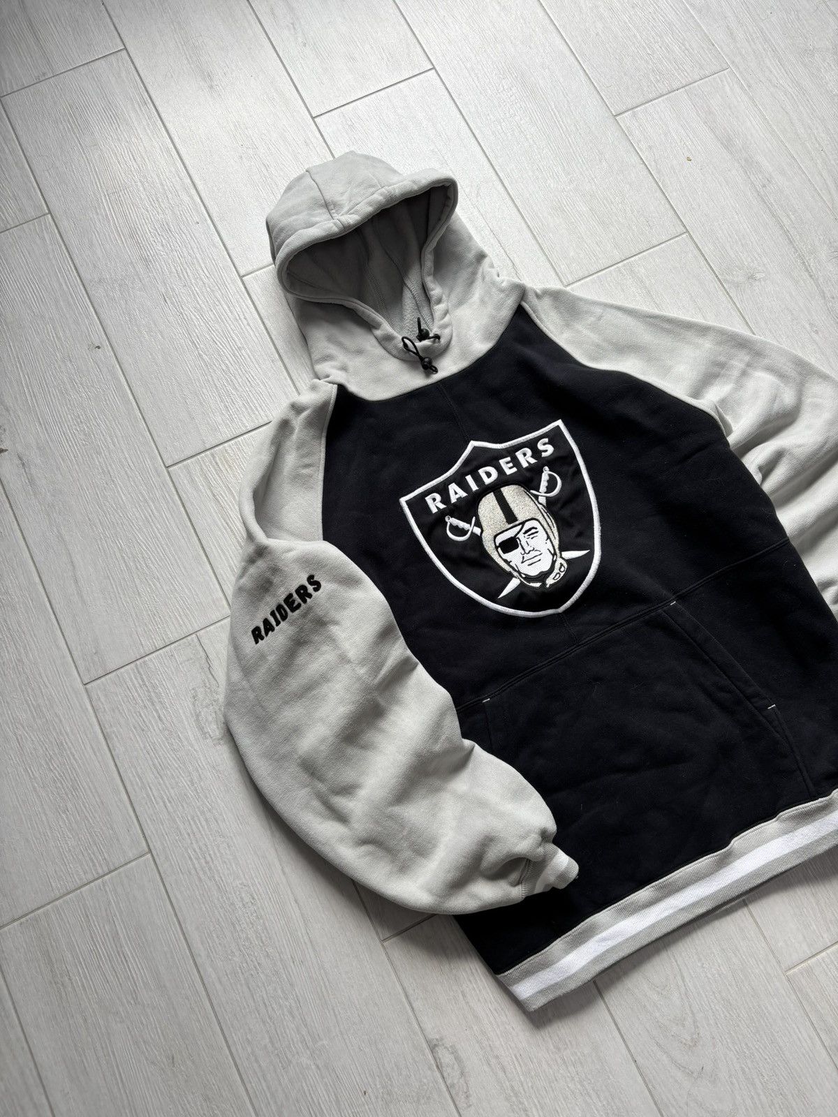 NFL Vintage Raiders Oversized Hoodie NFL Reebok Y2K 00’s Rap Size US XL / EU 56 / 4 - 2 Thumbnail