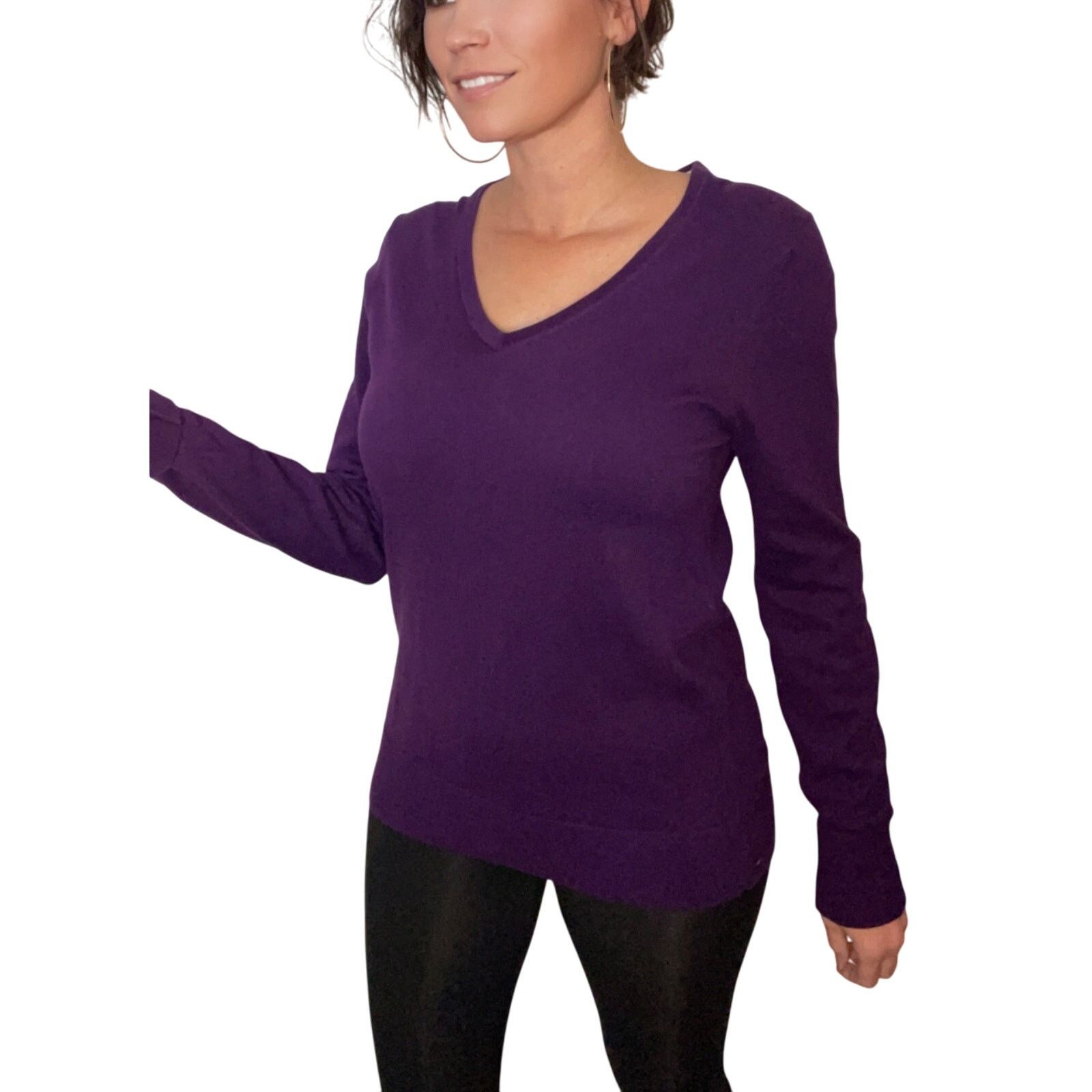 Kirkland Signature Kirkland Womens Signature Long Sleeve V-Neck Sweater Purple Size L / US 10 / IT 46 - 1 Thumbnail