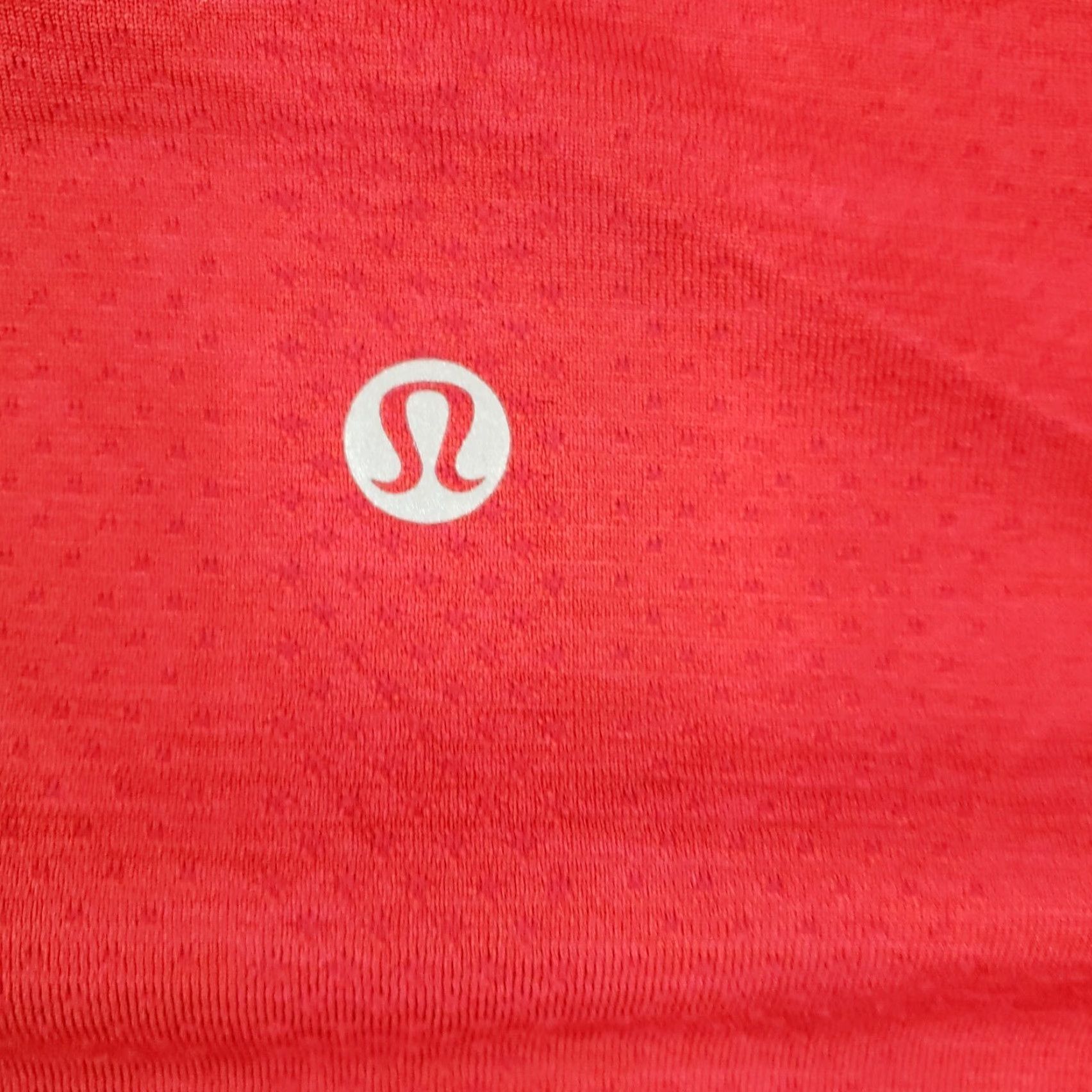 Lululemon Lululemon Shirt Womens XS Red Crew Neck Moisture Wicking Athletic Activewear Running & Jogging Size XS / US 0-2 / IT 36-38 - 6 Thumbnail