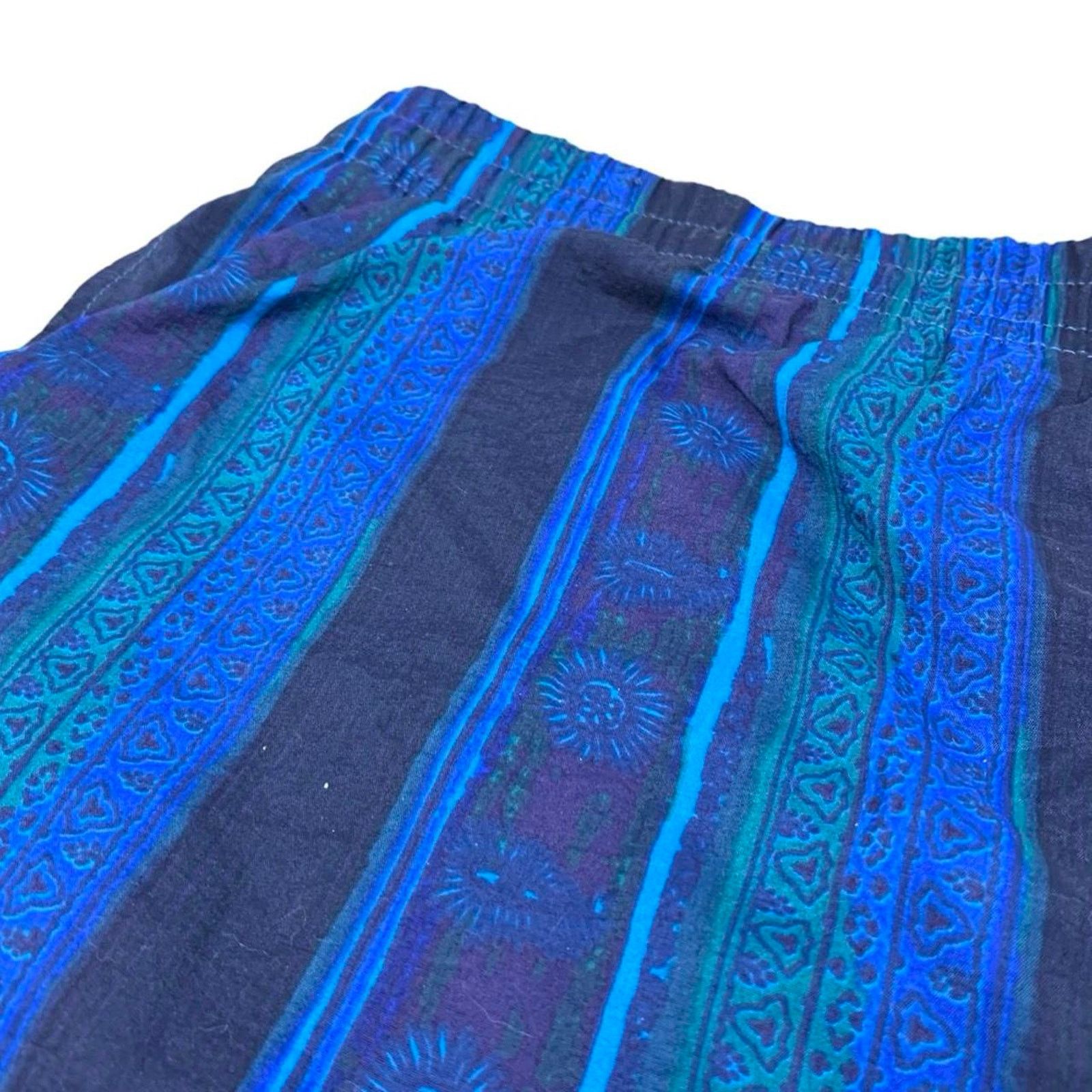 Vintage Vintage 90s Retro Nylon Shorts Size US 36 / EU 52 - 2 Thumbnail