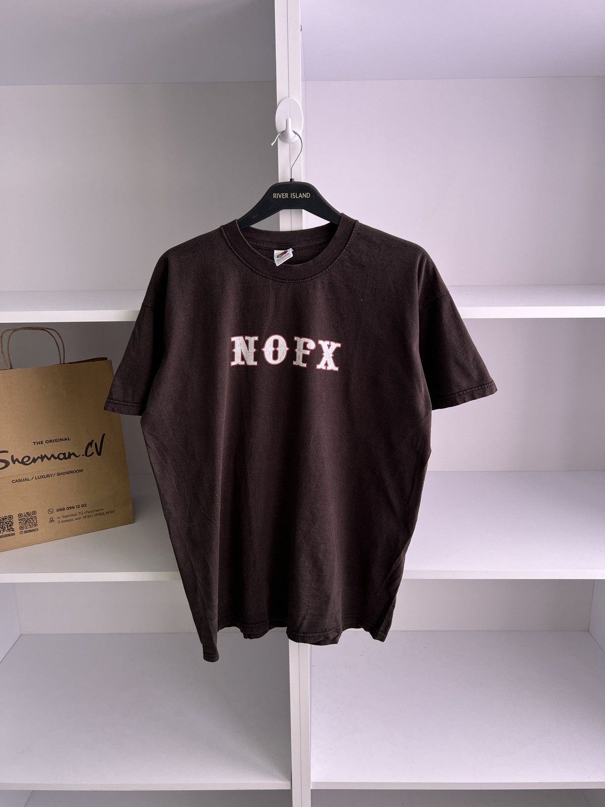 Band Tees × Vintage Vintage Nofx Logo Brown T-shirt Size US L / EU 52-54 / 3 - 3 Thumbnail