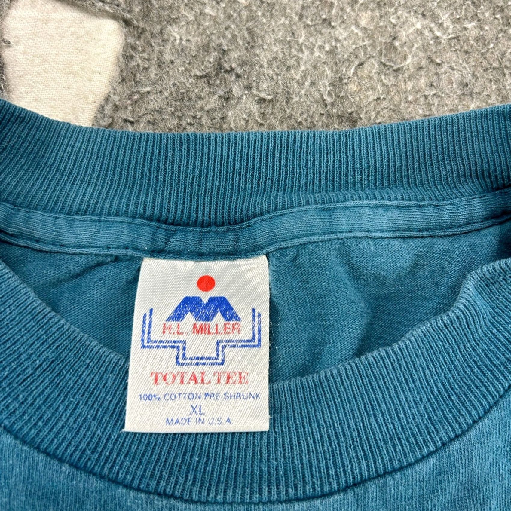 Vintage VINTAGE Nature Shirt Mens XL Blue Wildlife Jungle Wraparound AOP Rainforest 90s Shirt Mens XL Blue Animals 90s Size US XL / EU 56 / 4 - 2 Thumbnail