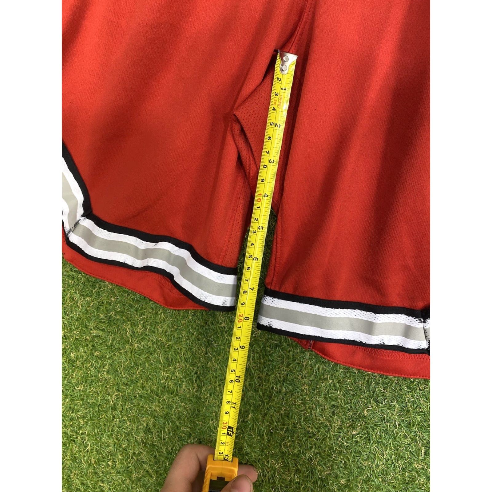 Nike Nike Ohio State Buckeyes Shorts Mens Small Loose Fit Red Athletic Stripe OSU Size US 29 - 7 Thumbnail