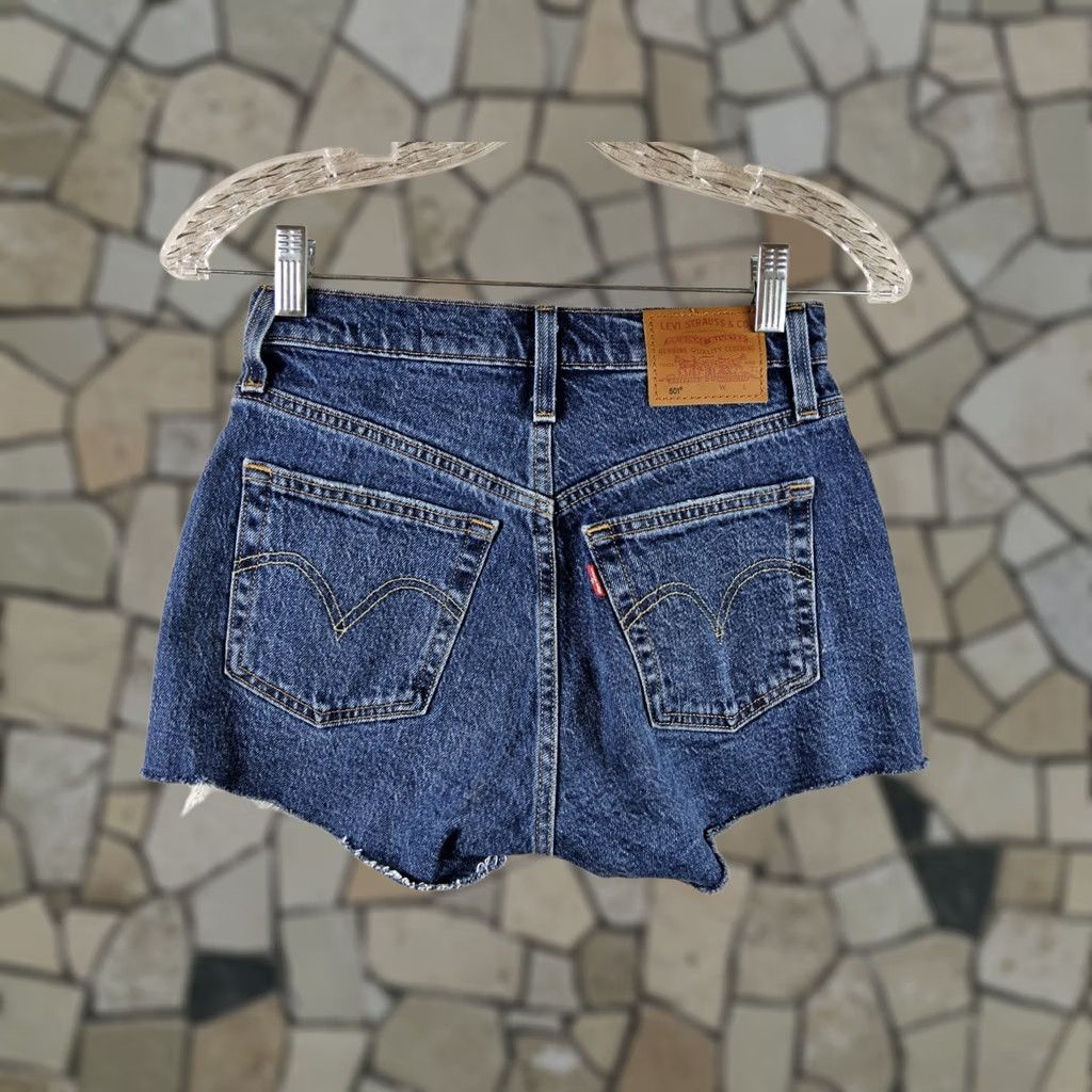 Levi's Levi's 501 Denim Cut Off Button Fly Jean Shorts Shorts Size 23 Womens Blue Cut-Off Denim 23 Womens Size 40" / US 18 - 1 Thumbnail