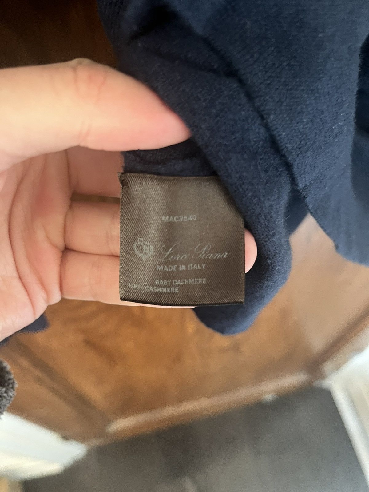 Loro Piana Loro Piana navy baby cashmere polo size 50 Size US M / EU 48-50 / 2 - 5 Thumbnail