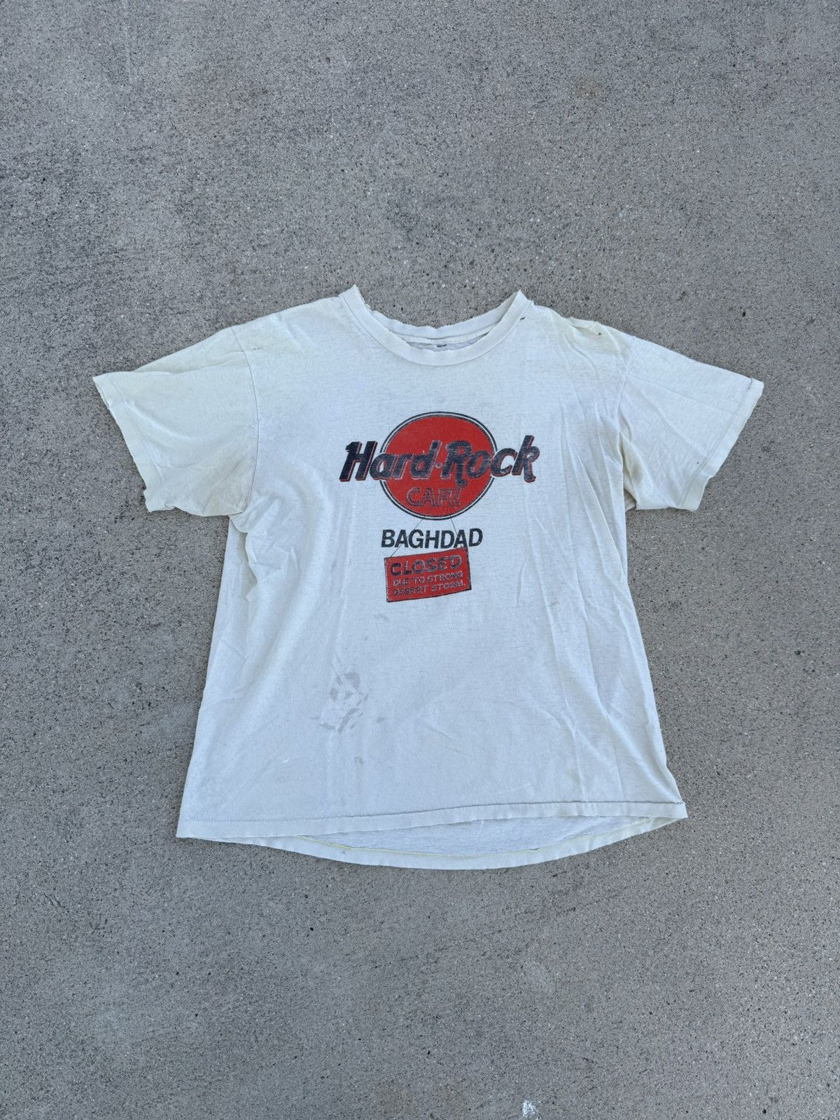 Hard Rock Cafe Vintage Hard Rock Cafe Baghdad Tee Size US M / EU 48-50 / 2 - 1 Thumbnail