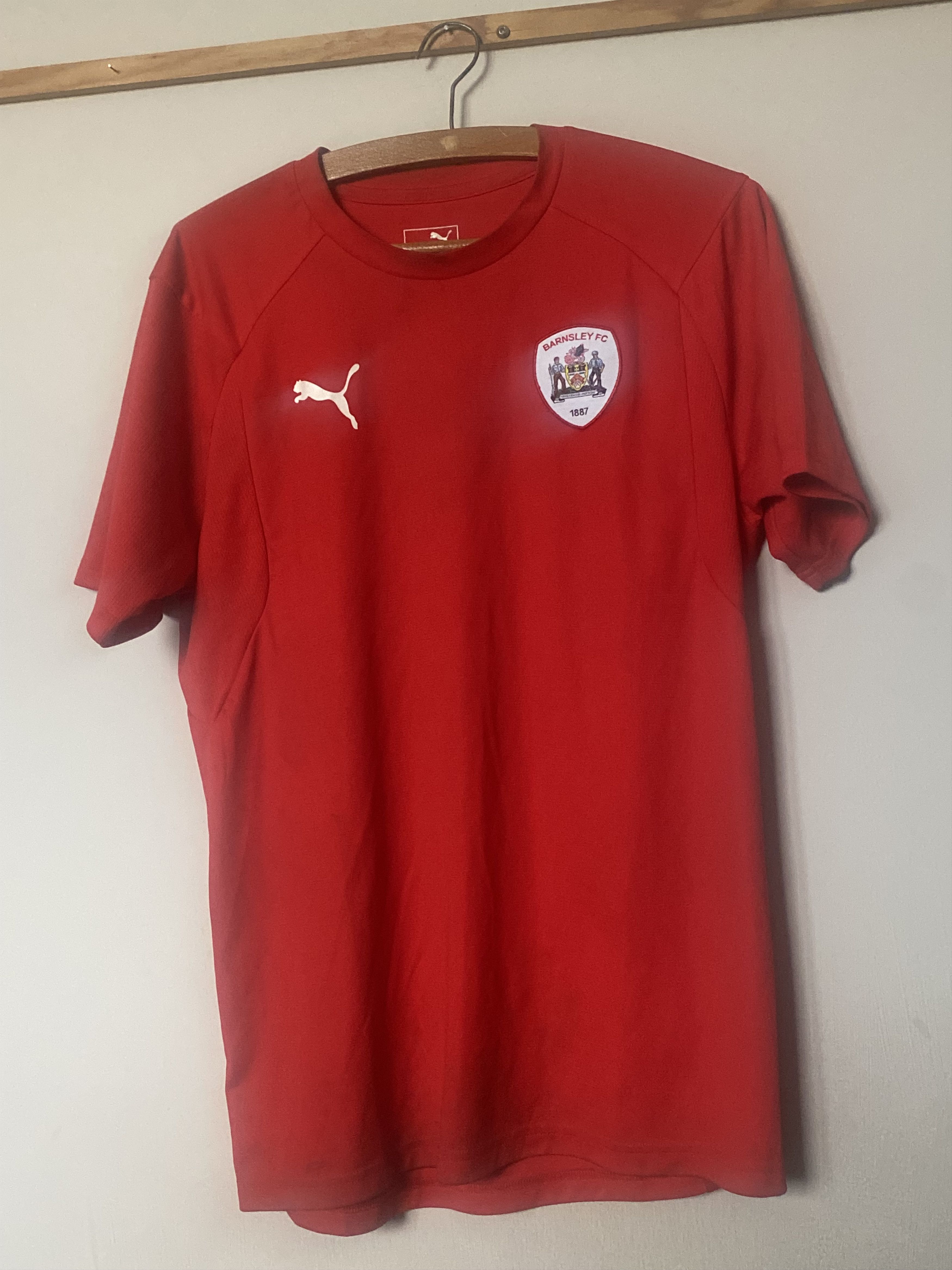 Puma BARNSLEY F.C. - 2018 - 2019 Puma - M/L - UNIQUE Size US M / EU 48-50 / 2 - 1 Thumbnail