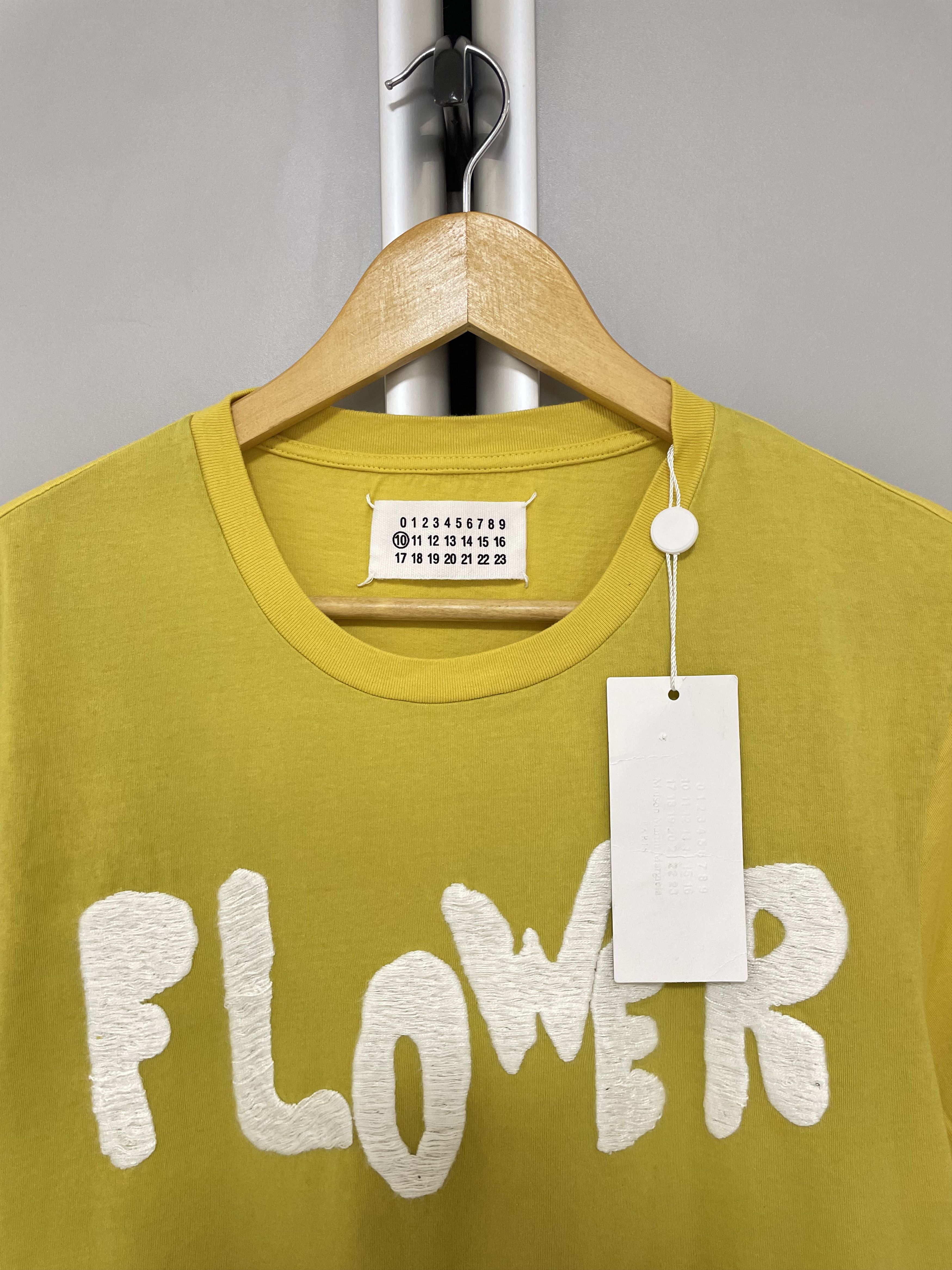 Maison Margiela MAISON MARTIN MARGIELA Paris Flower T-Shirt Archive Rare Tee Size US S / EU 44-46 / 1 - 6 Thumbnail
