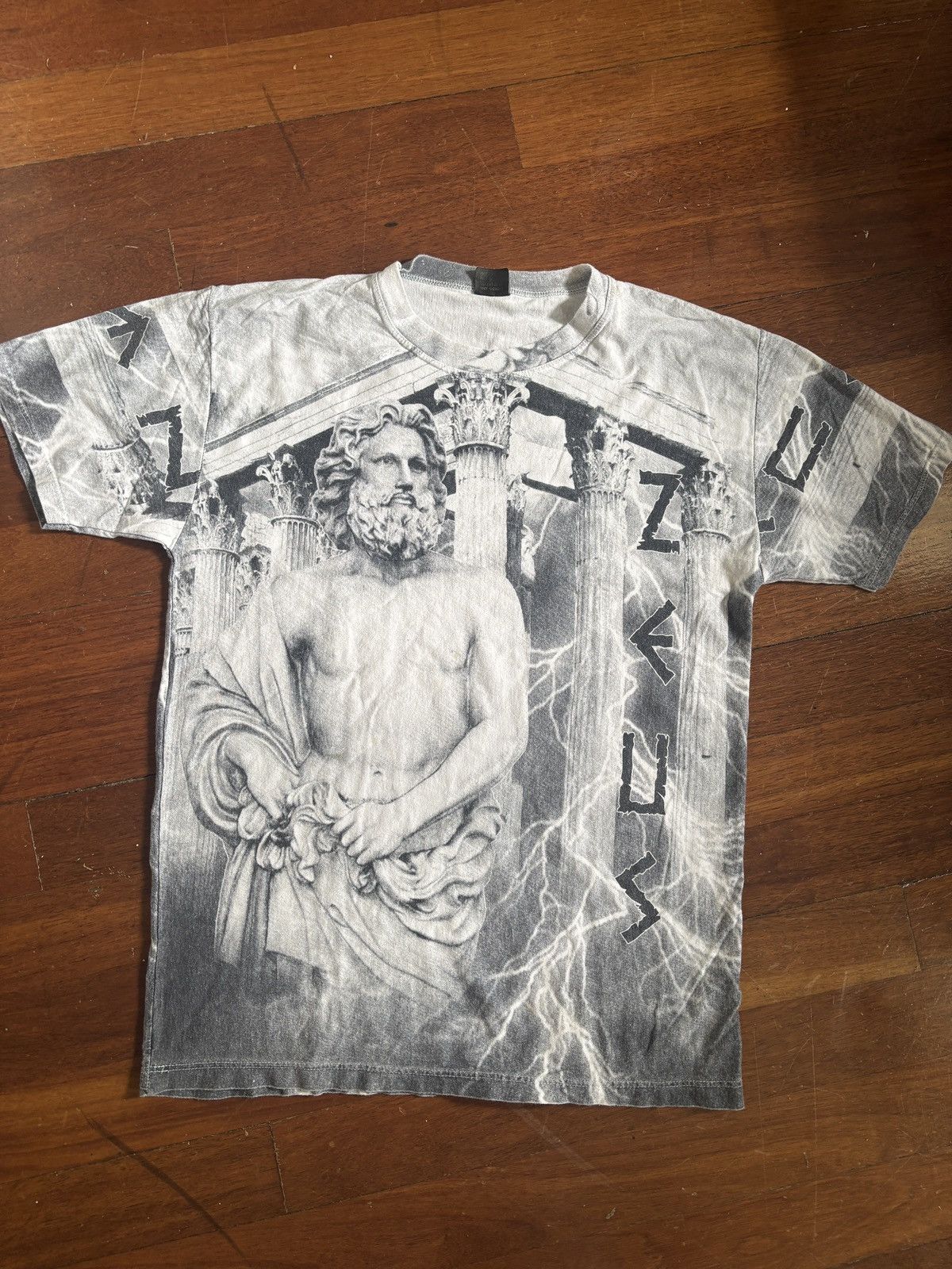 Vintage Greek graphic vintage Tee Size US L / EU 52-54 / 3 - 1 Thumbnail