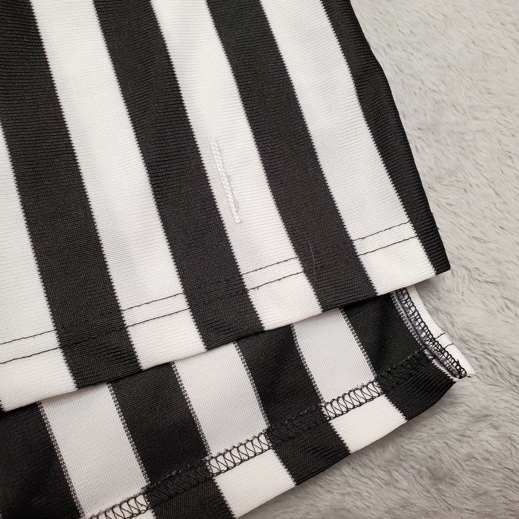 Vintage VINTAGE Referee Shirt Mens L Black White Striped Collared 1/4 Zip Washington Cliff Keen Mens T-Shirt Sports Short Sleeve Breathable Polyester Knit Size US L / EU 52-54 / 3 - 4 Thumbnail