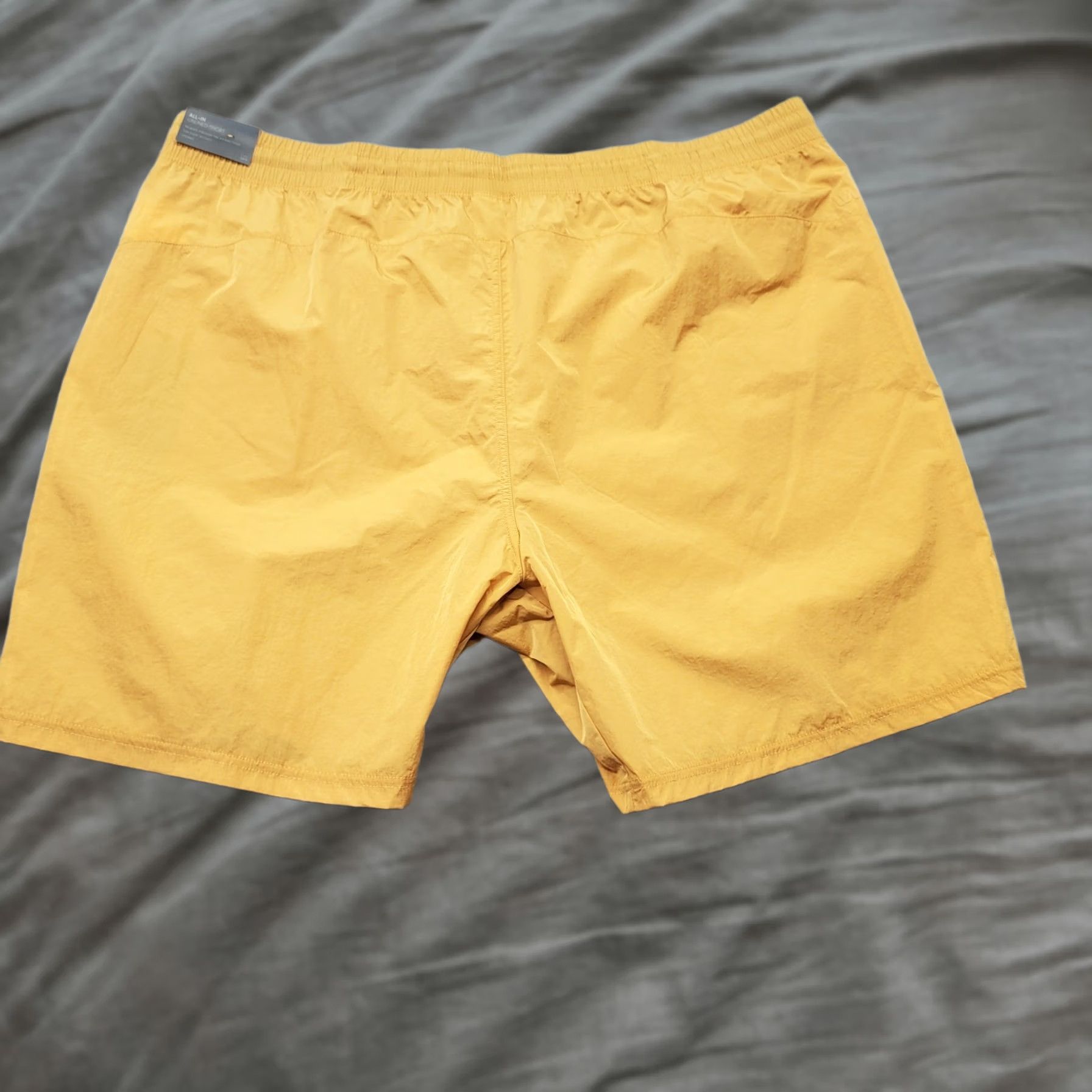 Vintage VRST Mens XXL Tan All-In Unlined Shorts Athletic Pockets 50+UV Protection Quick Dry 7.5" Inseam Zip? Pocket Size US 39 - 1 Thumbnail