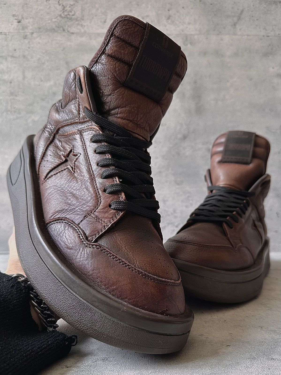 TURBOWPN HIGH TOP DARK BROWN