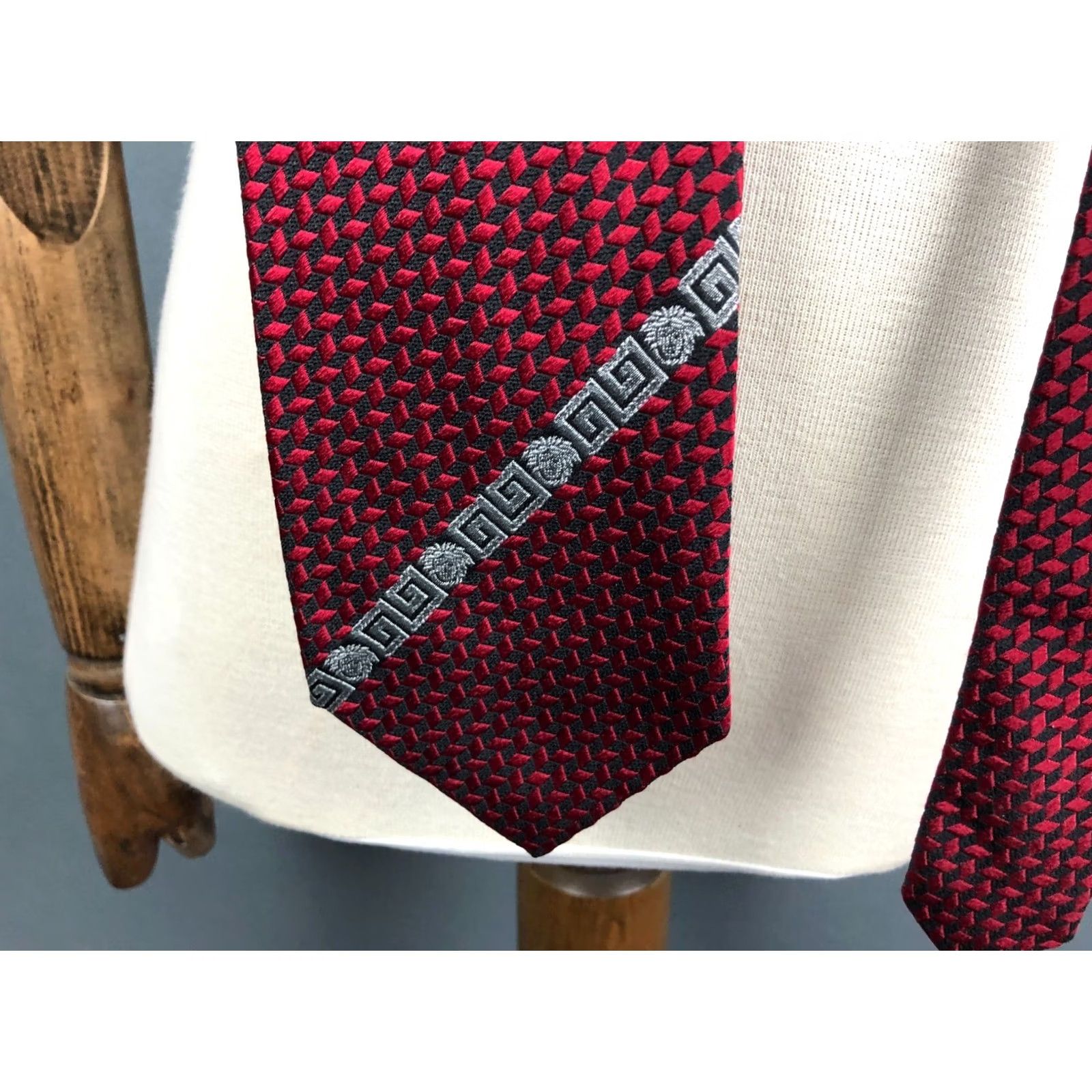 Versace Versace Red Silk Patterned Tie Men's Size ONE SIZE - 3 Thumbnail