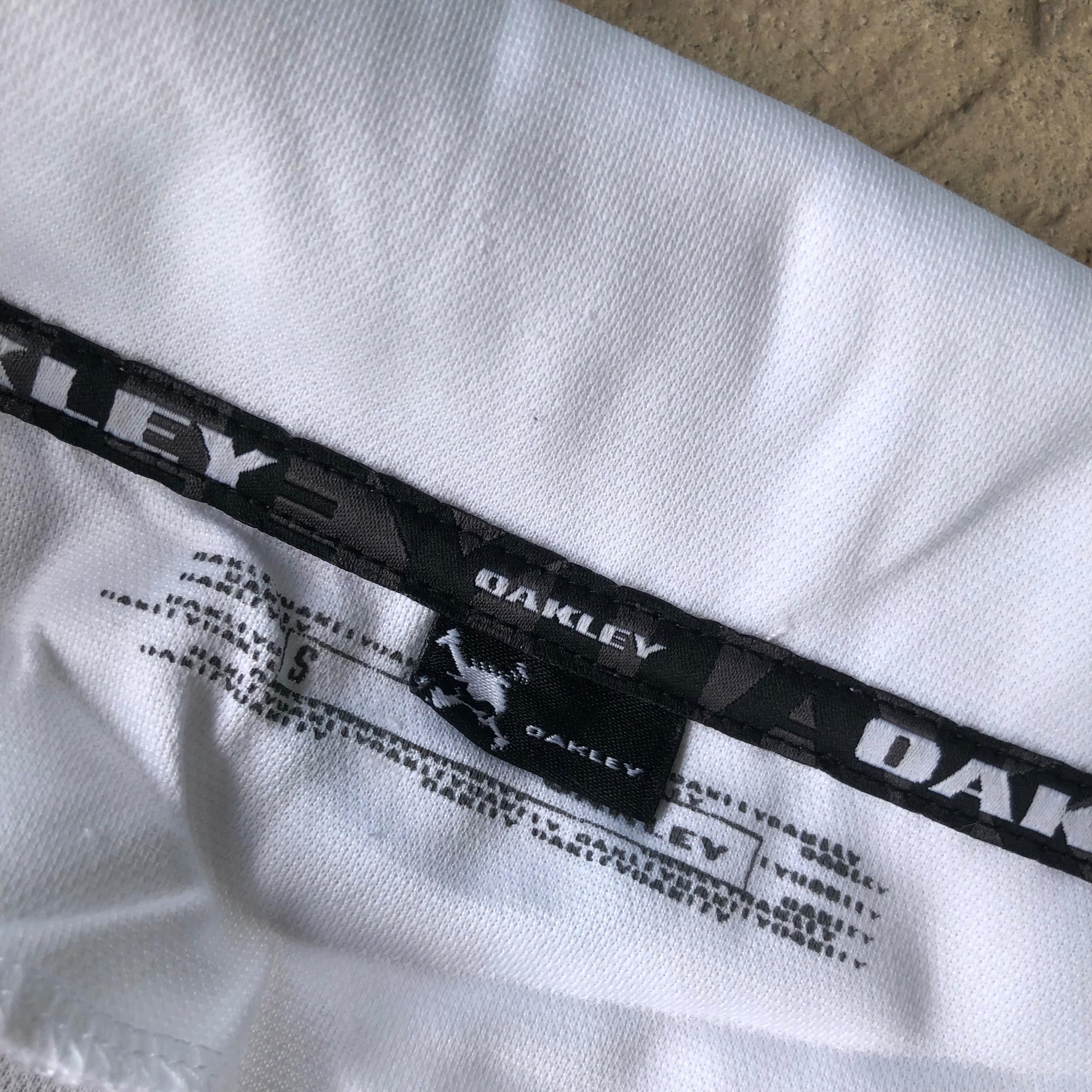 Oakley Oakley Center Logo Size US S / EU 44-46 / 1 - 5 Thumbnail